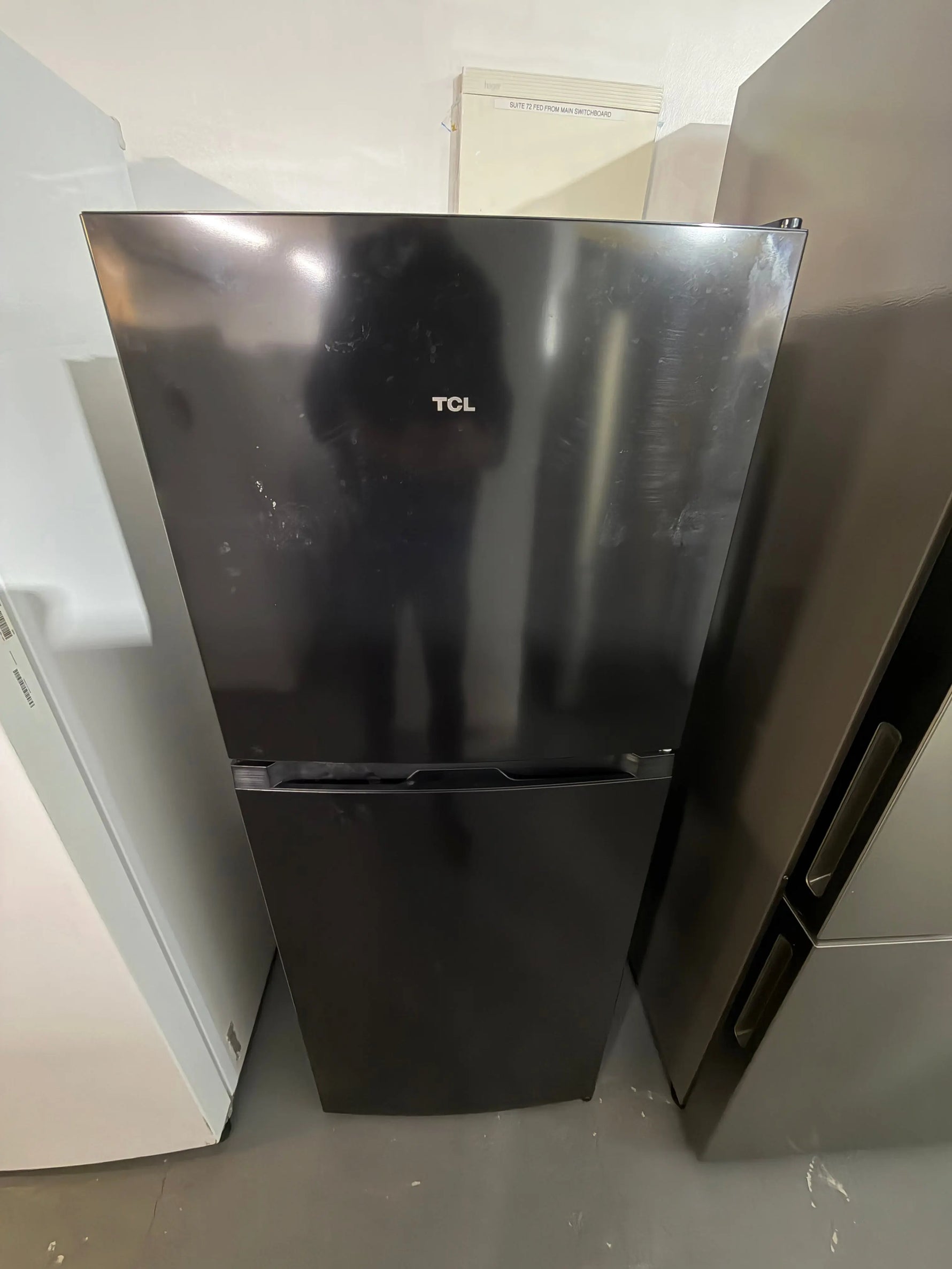 Refurbished TCL 197 ltr top mount fridge freezer | ALEXANDRIA