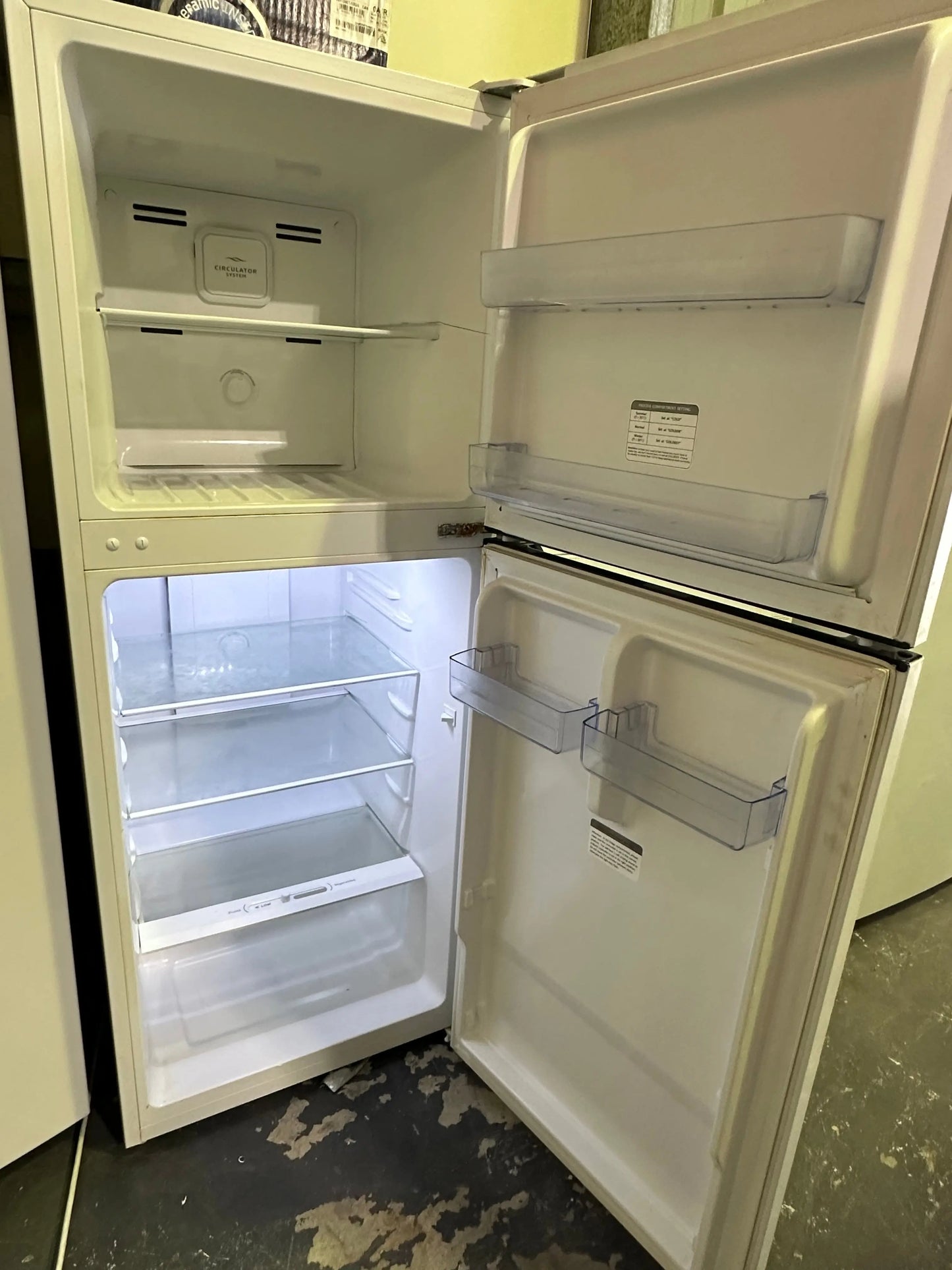 Refurbished TCL 198L Fridge&Washer Fisher&Paykel 5.5kg Washer | BRISBANE