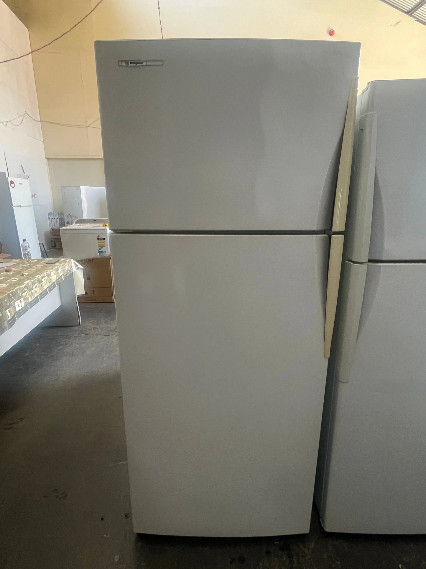 Refurbished WESTINGHOUSE RJ392-L*4 Fridge Freezer capacity 392L | ADELAIDE