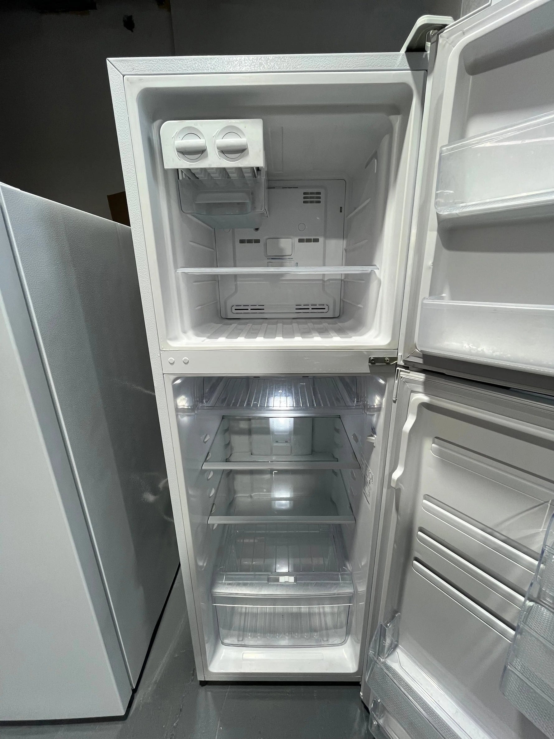 Refurbished Westinghouse 275L Top Mount Fridge Freezer WTB2800 – White | ALEXANDRIA