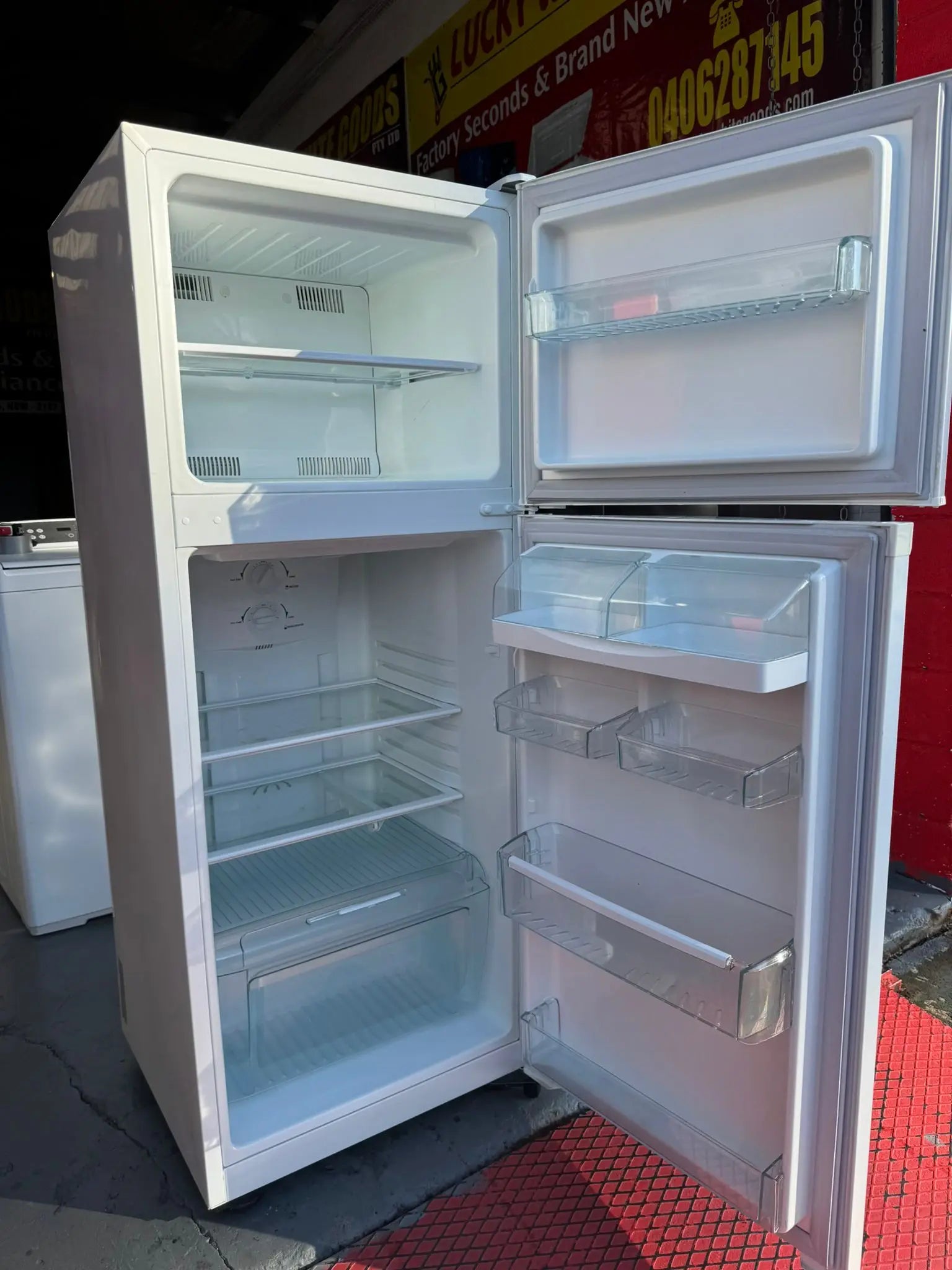 Refurbished Westinghouse 280L Top Mount Refrigerator | SYDNEY