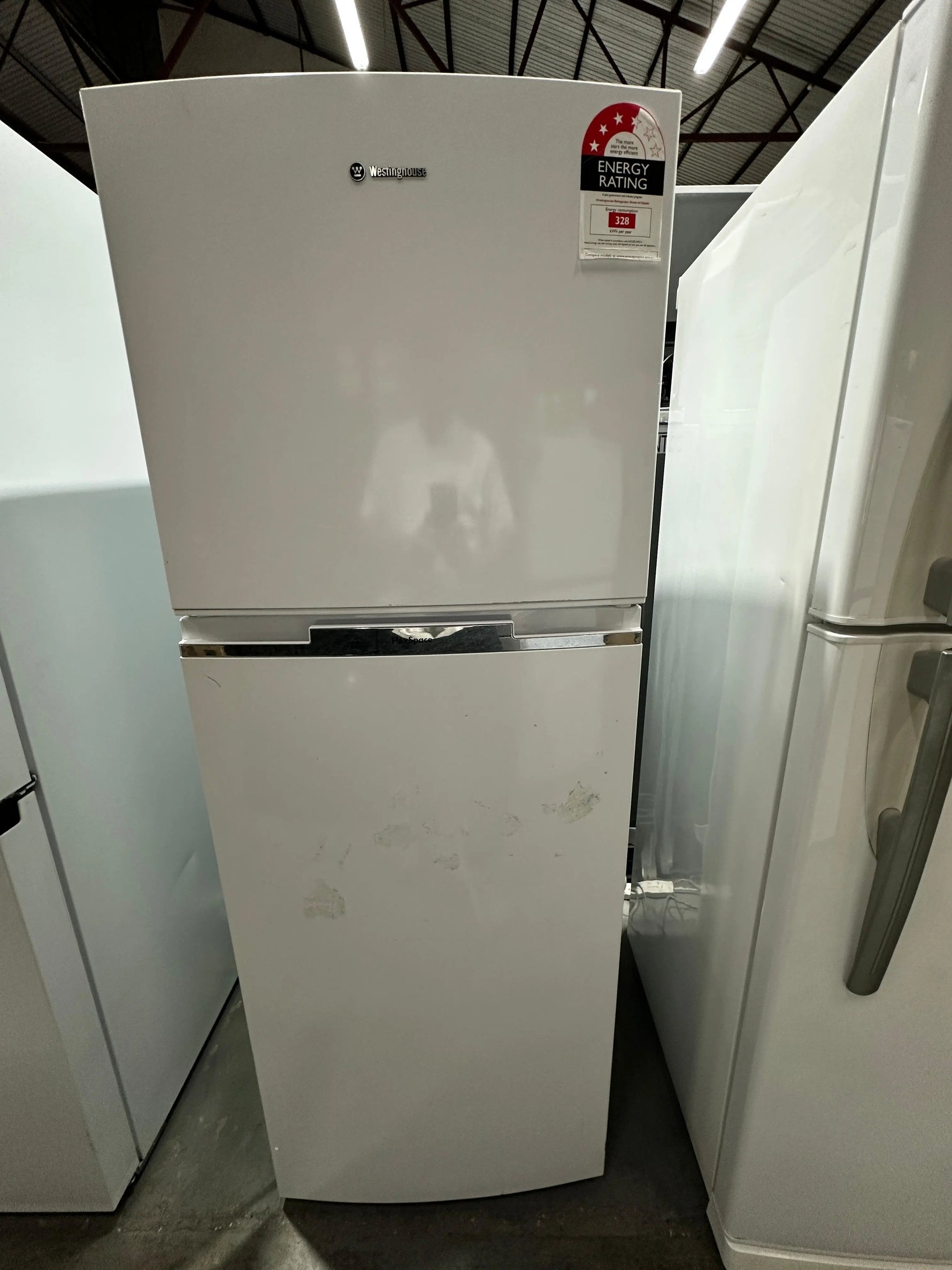 Refurbished Westinghouse 339L Top Mount Refrigerator Freezer | ADELAIDE