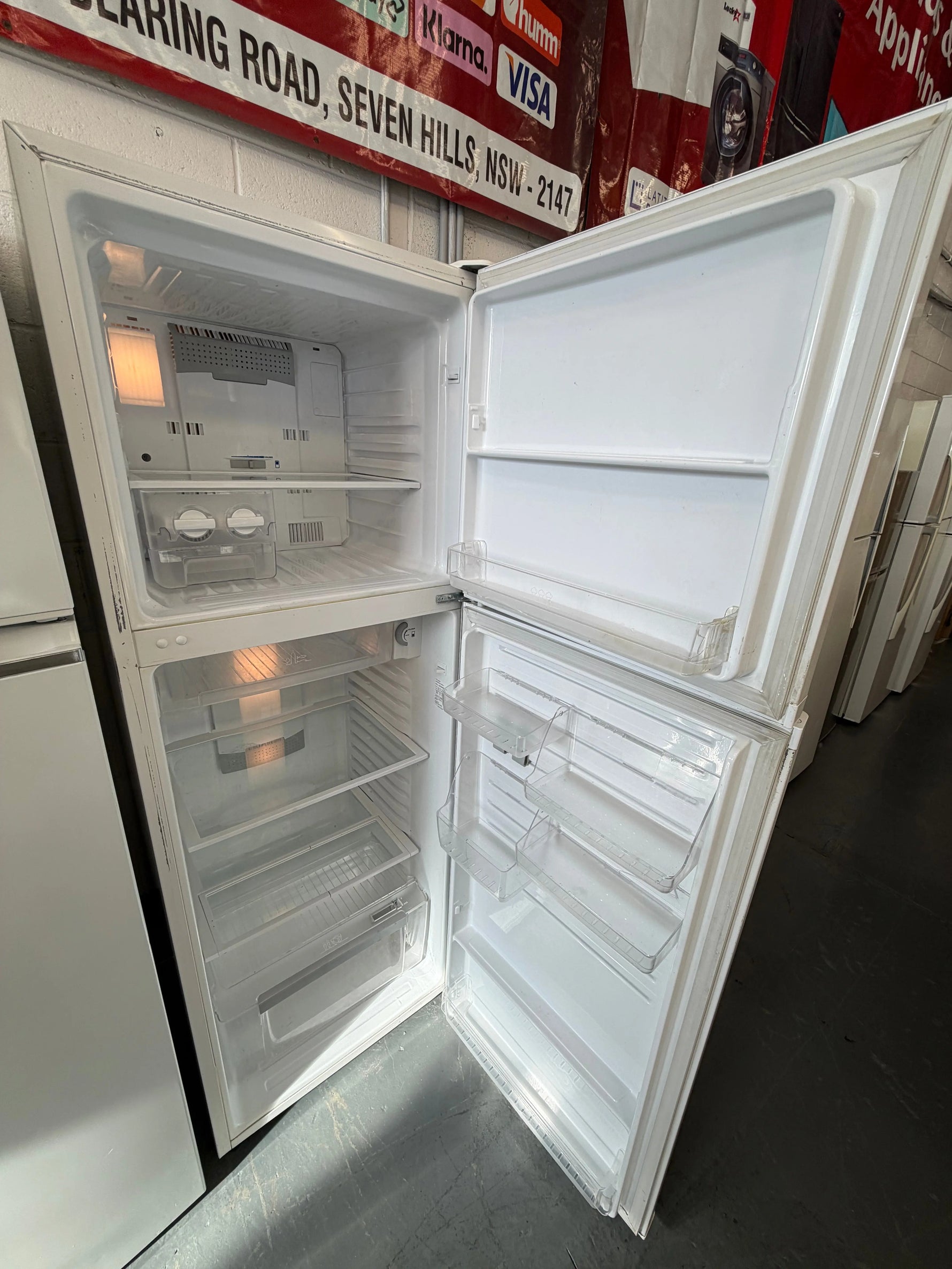 Refurbished Westinghouse 340 ltr top mount fridge freezer | SYDNEY