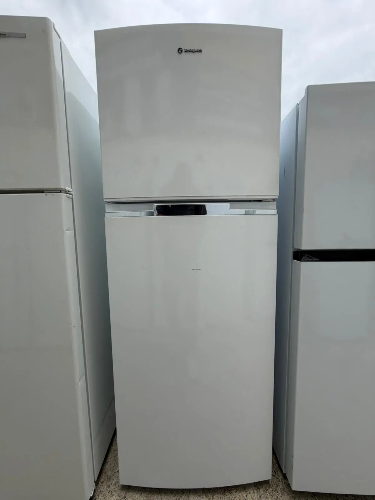 Refurbished Westinghouse 340L Frost-Free Fridge Freezer – WTB3400WG | BRISBANE