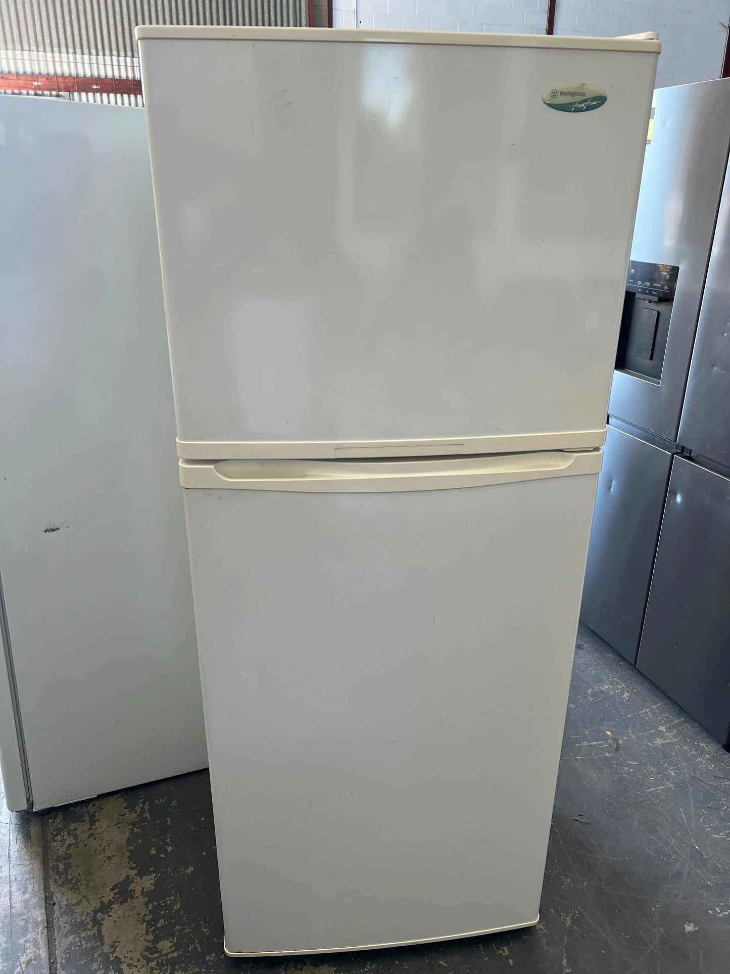 Refurbished Westinghouse 380 Litres Fridge Freezer | ADELAIDE