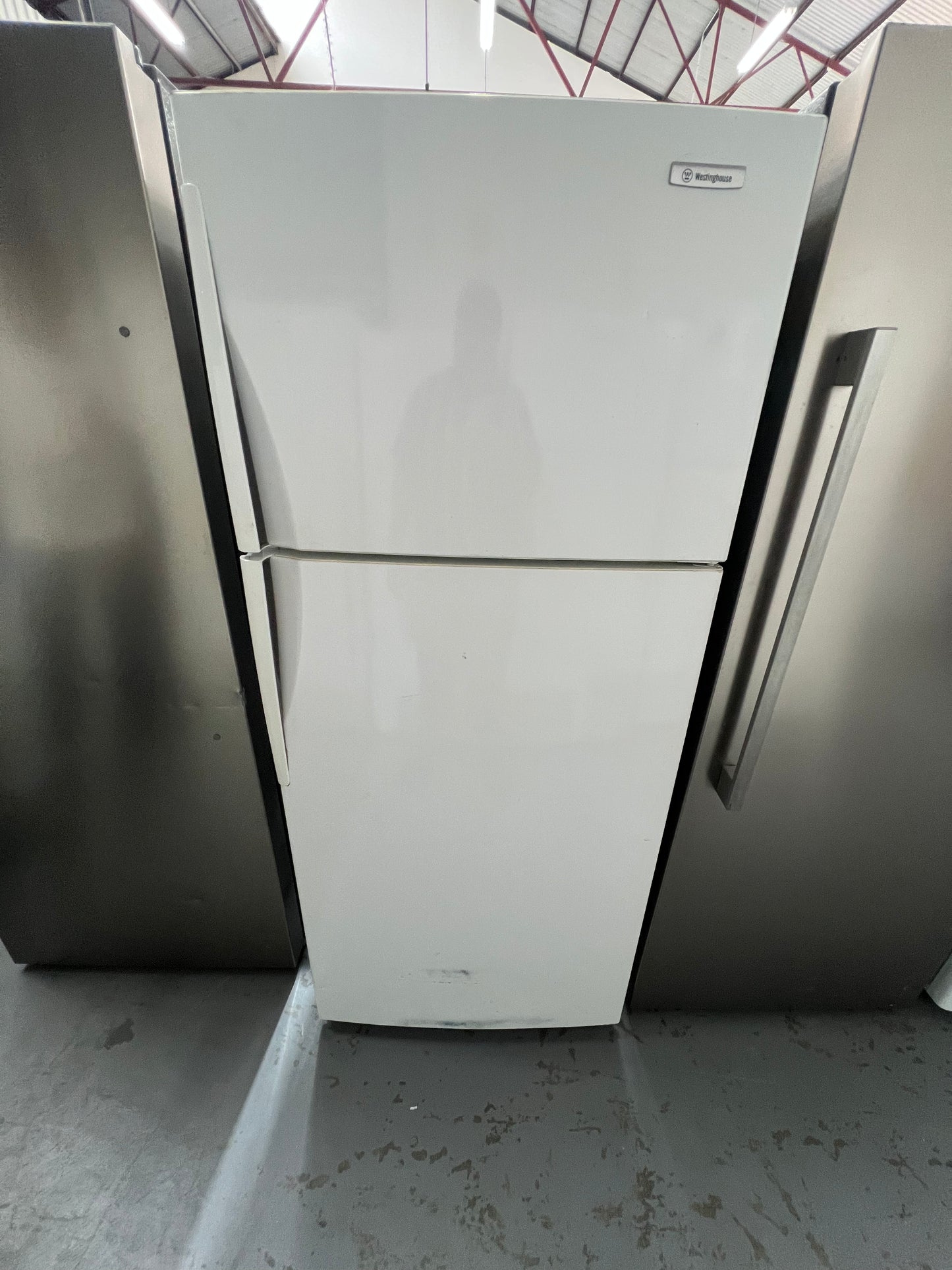 Refurbished Westinghouse 420 Litres Fridge Freezer | ADELAIDE