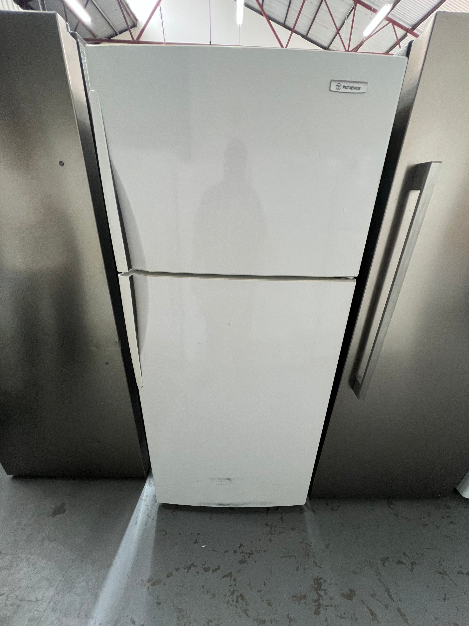 Refurbished Westinghouse 420 Litres Fridge Freezer | ADELAIDE