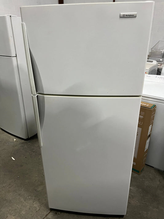 Refurbished Westinghouse 420L Fridge Freezer | ADELAIDE