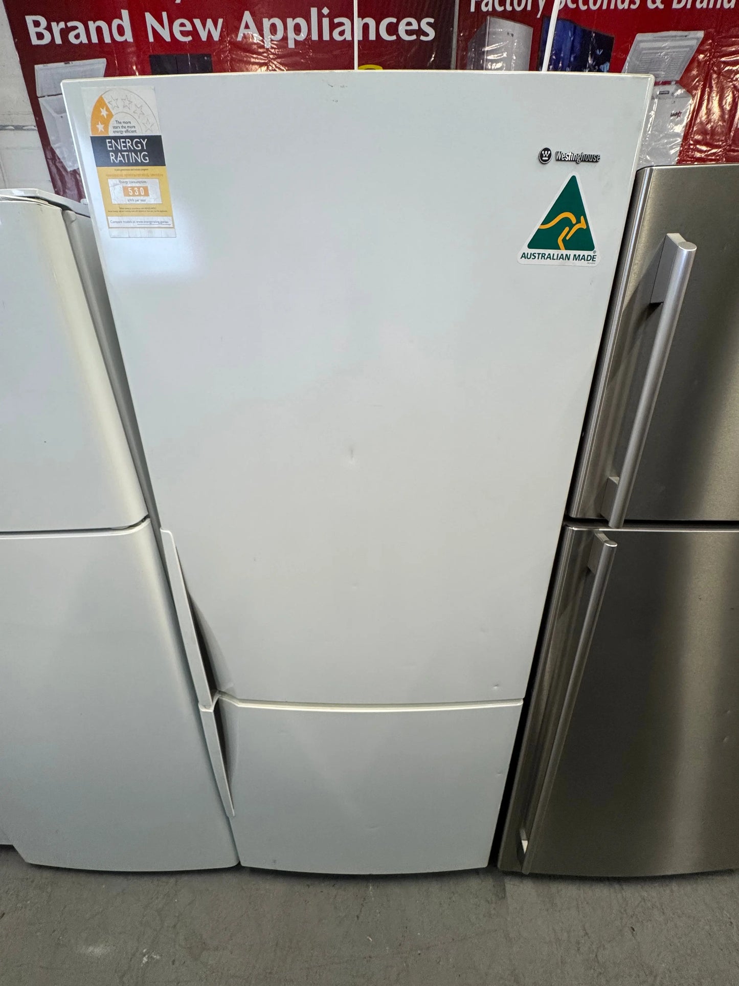 Refurbished Westinghouse 420L Fridge Freezer | SYDNEY