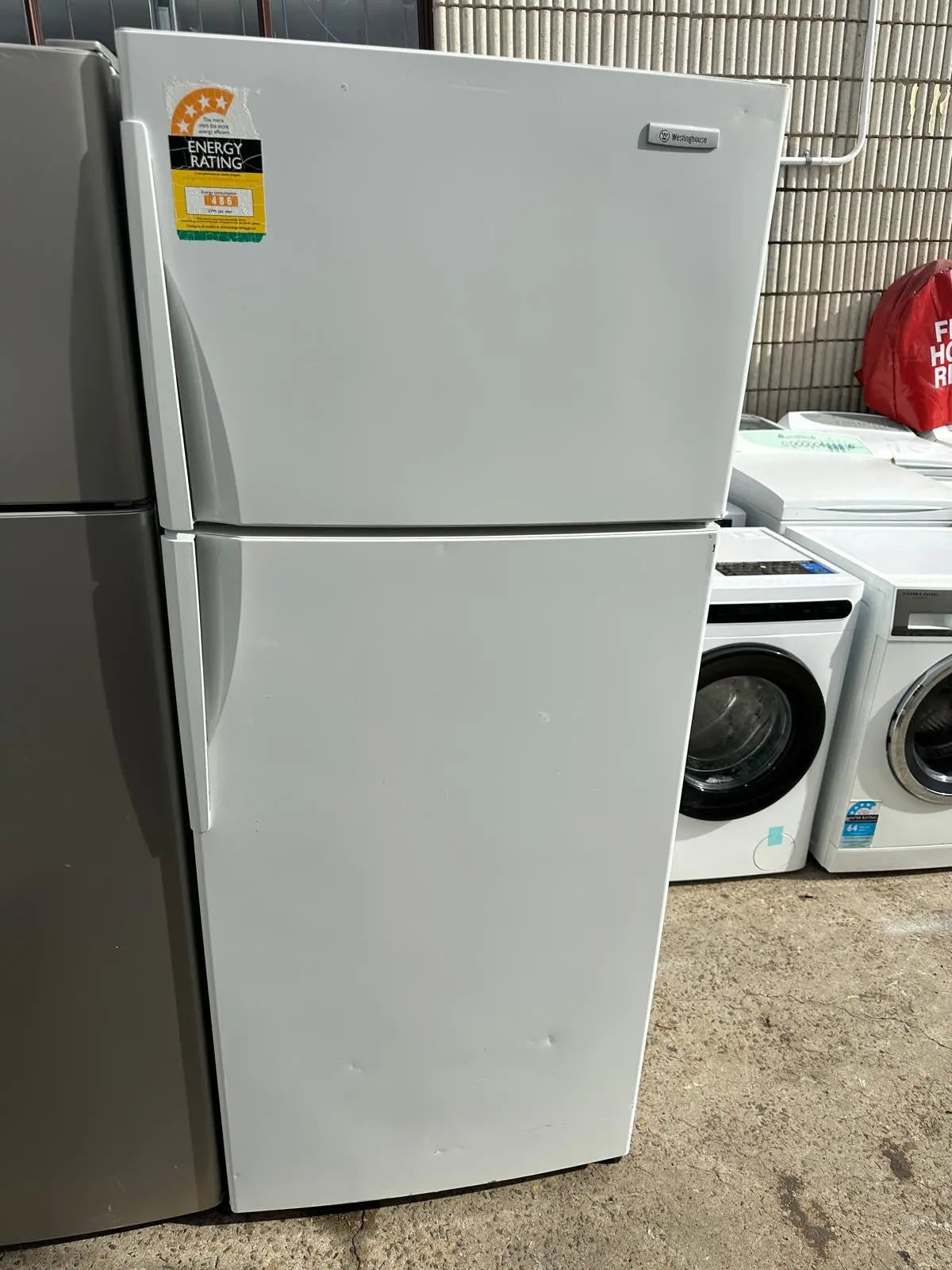 Refurbished Westinghouse 420L Fridge Freezer | SYDNEY