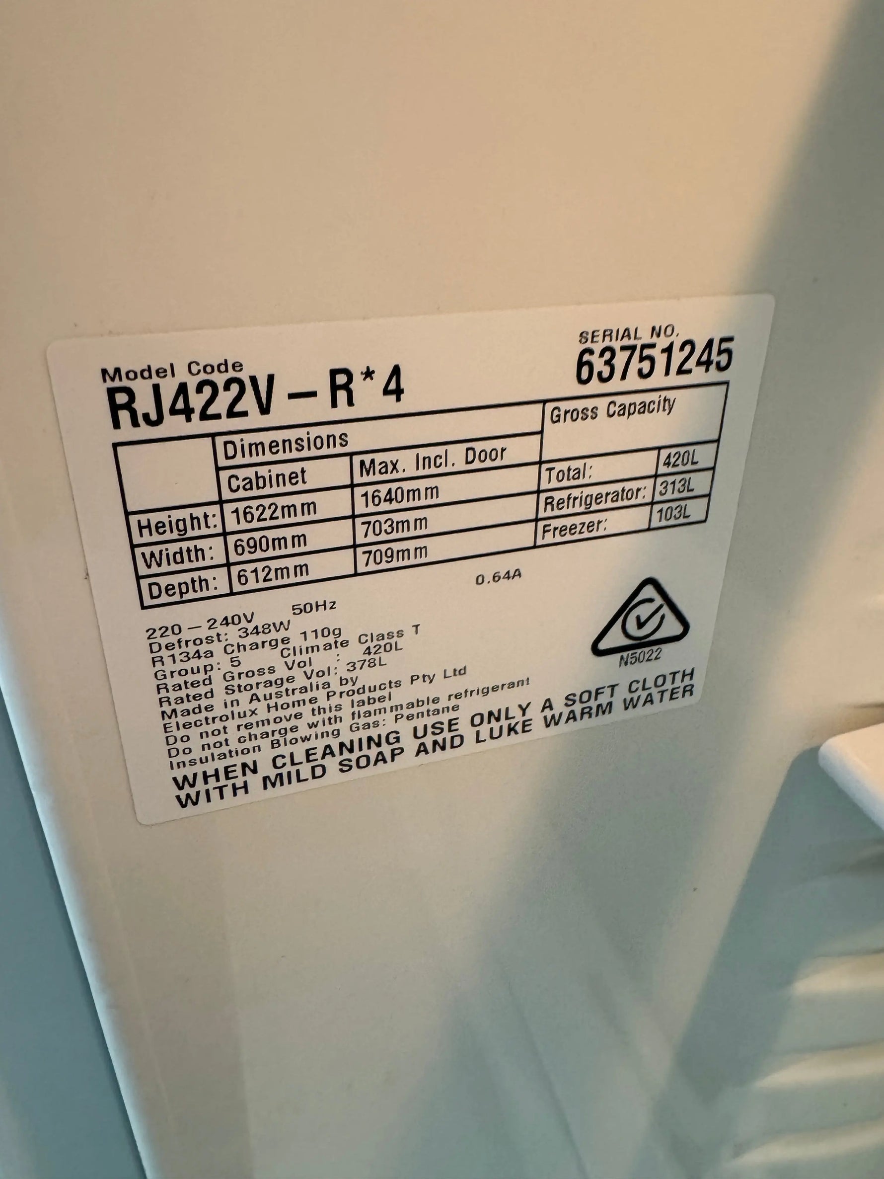 Refurbished Westinghouse 420L Fridge Freezer | SYDNEY