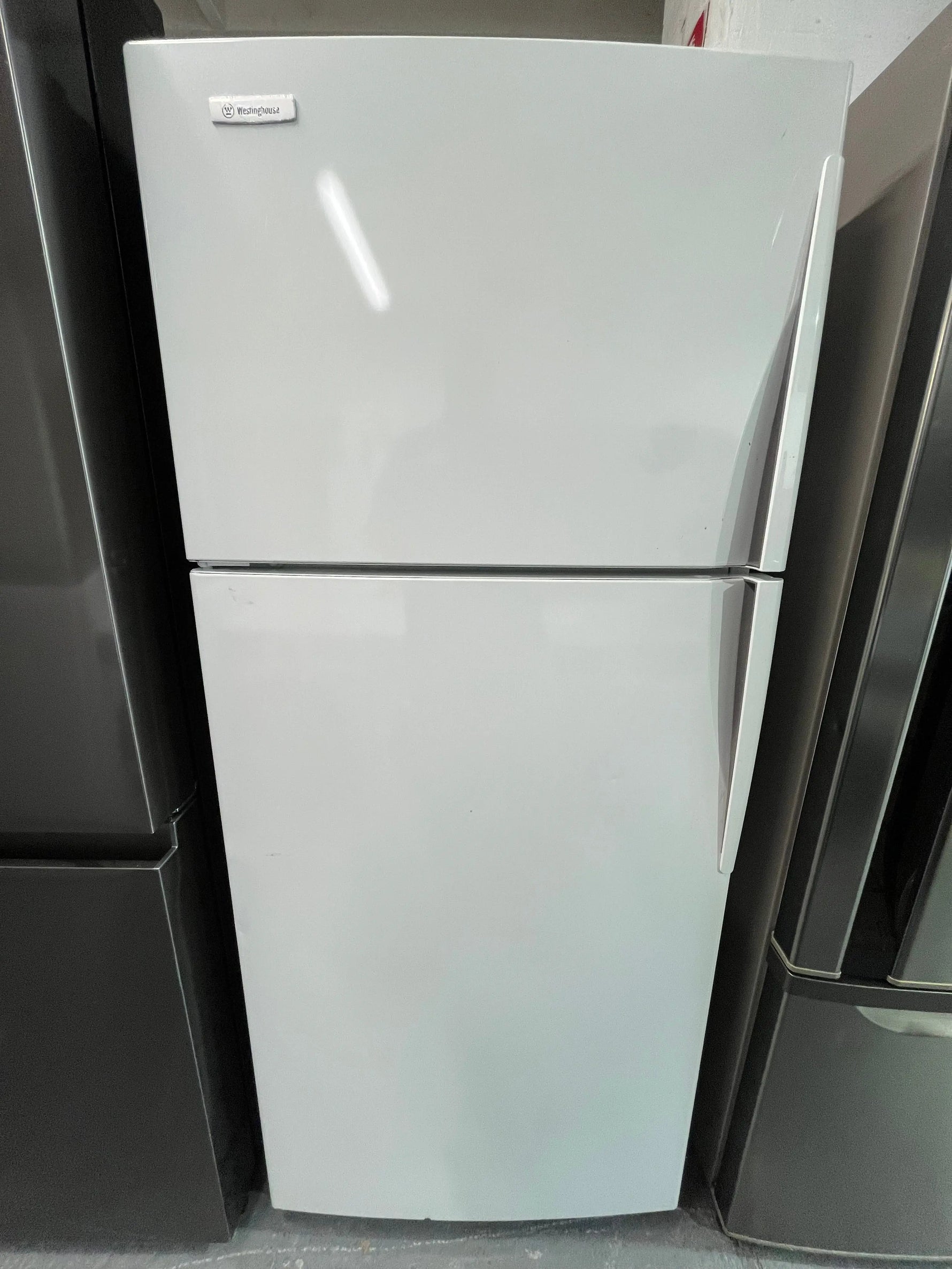 Refurbished Westinghouse 420L fridge freezer | ALEXANDRIA