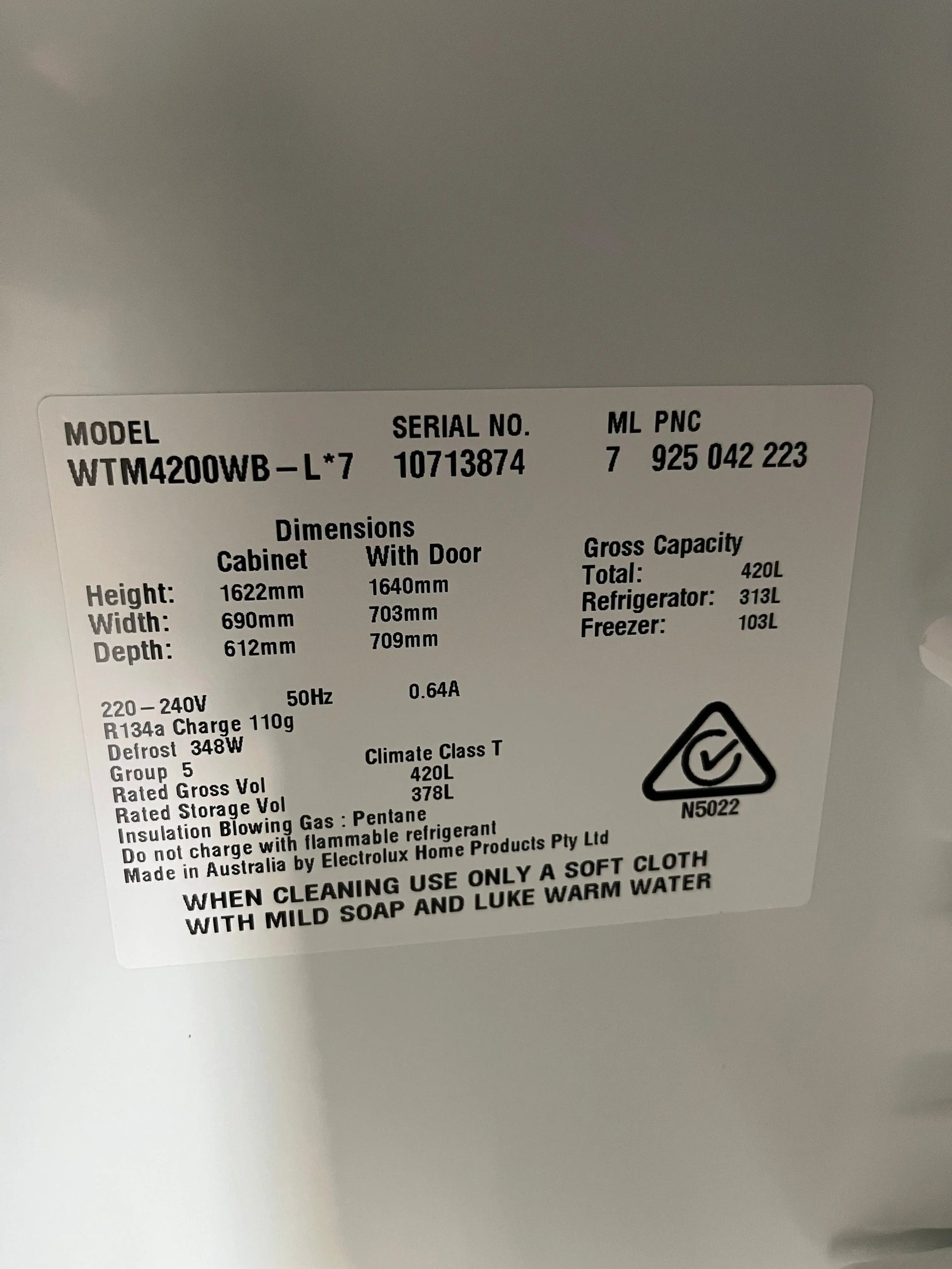 Refurbished Westinghouse 420L fridge freezer | ALEXANDRIA