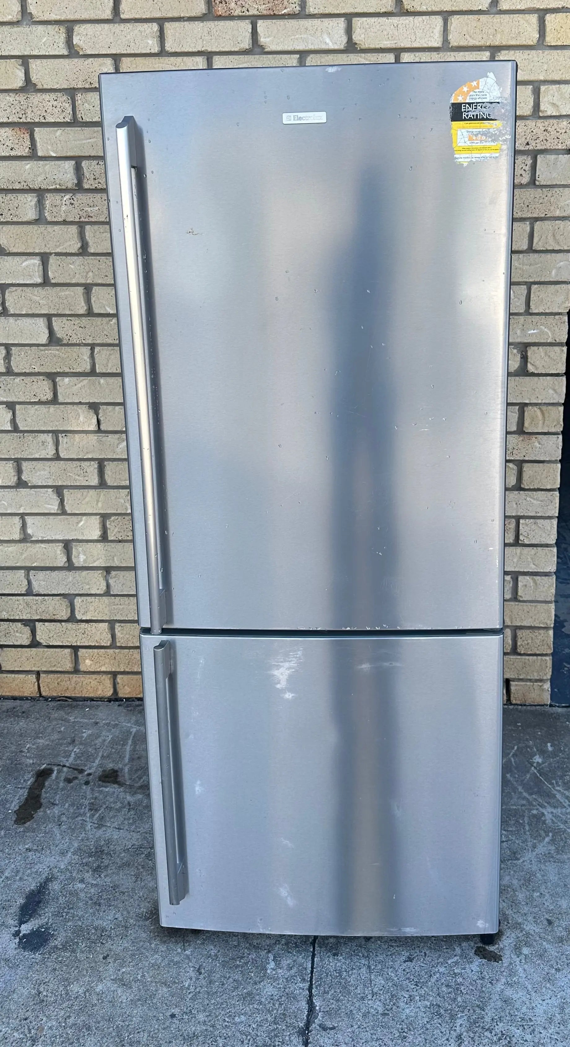 Refurbished Westinghouse 430 Litres Fridge Freezer | BRISBANE