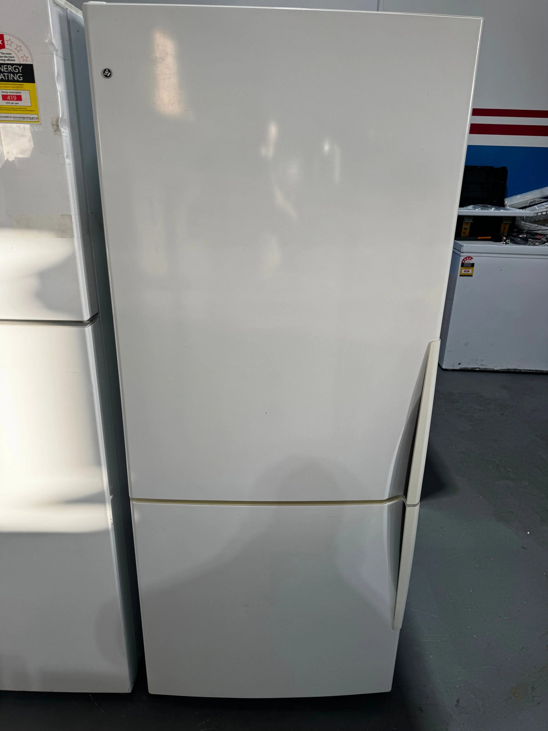 Refurbished Westinghouse 430 litres fridge freezer | PERTH