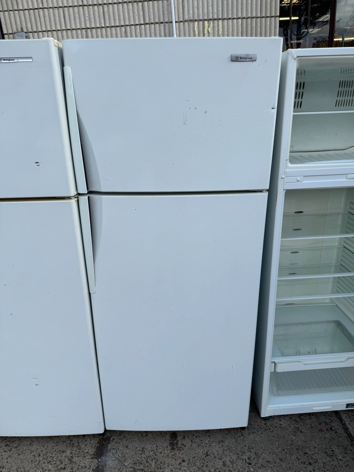 Refurbished Westinghouse 440L Fridge Freezer | SYDNEY