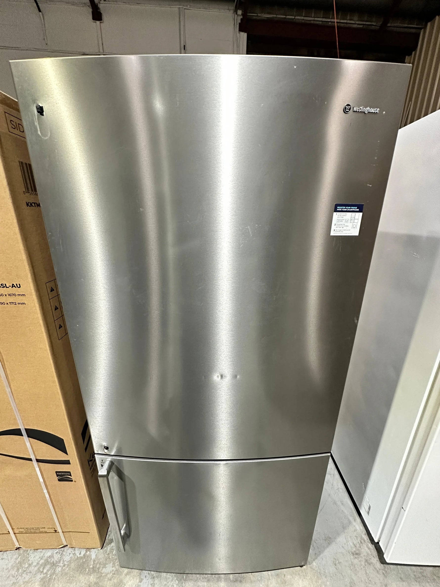 Refurbished Westinghouse 529L Bottom Mount Fridge Freezer | ADELAIDE