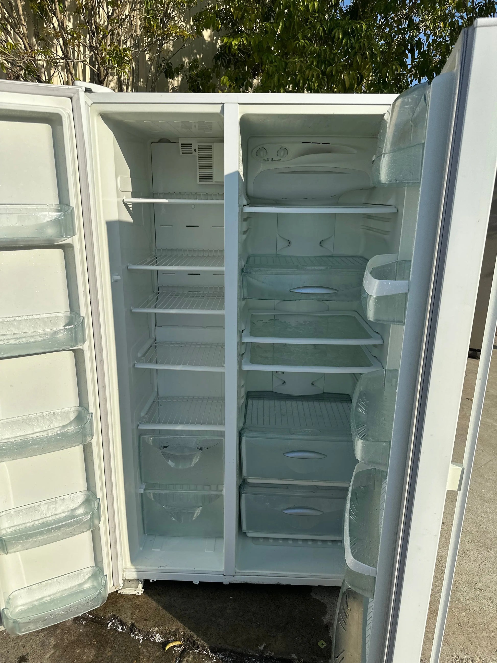 Refurbished Westinghouse 660 litres side by side door fridge freezer | BRISBANE