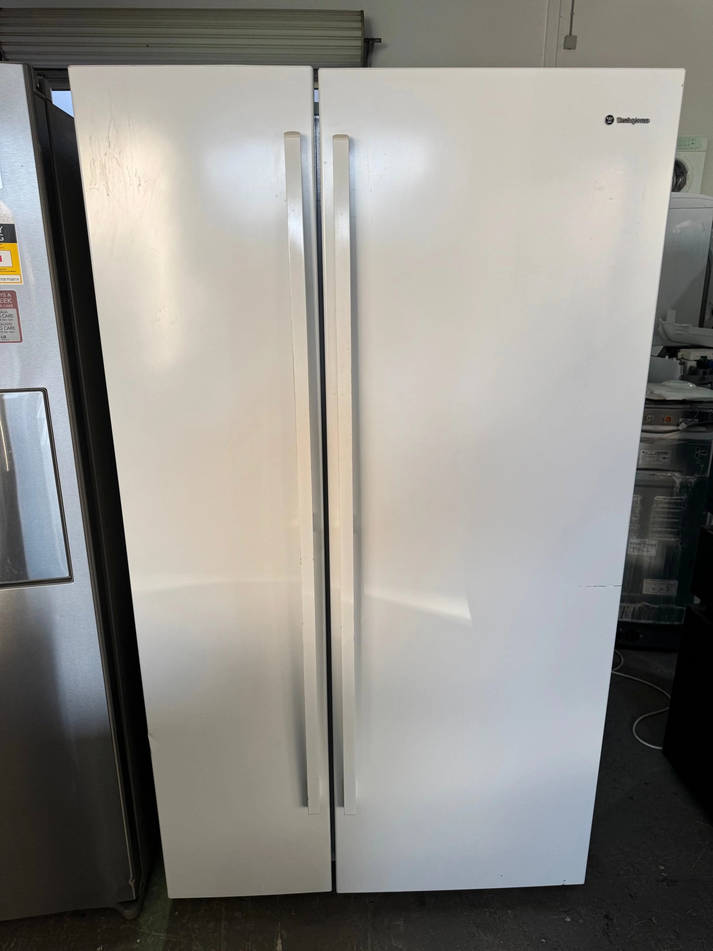 Refurbished Westinghouse 700 Litres Fridge Freezer | PERTH