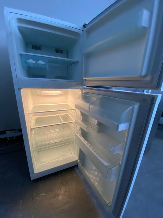 Refurbished Westinghouse fridge freezer 280 L | PERTH