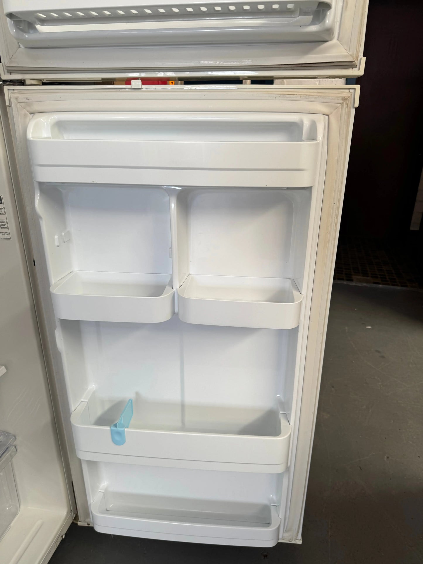 Refurbished Westinghouse fridge freezer 339 L | SYDNEY