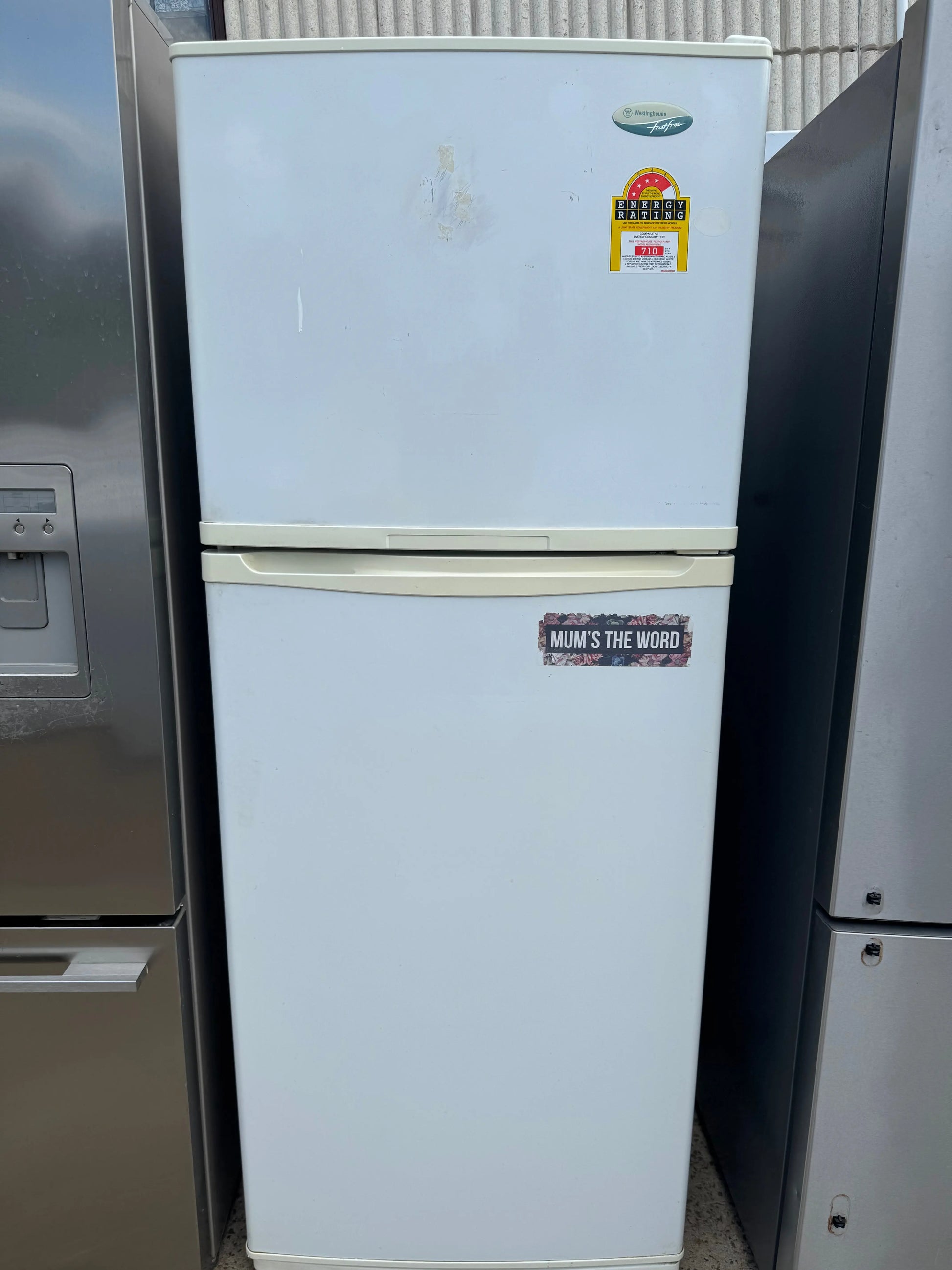 Refurbished Westinghouse fridge freezer 392 Litres | SYDNEY