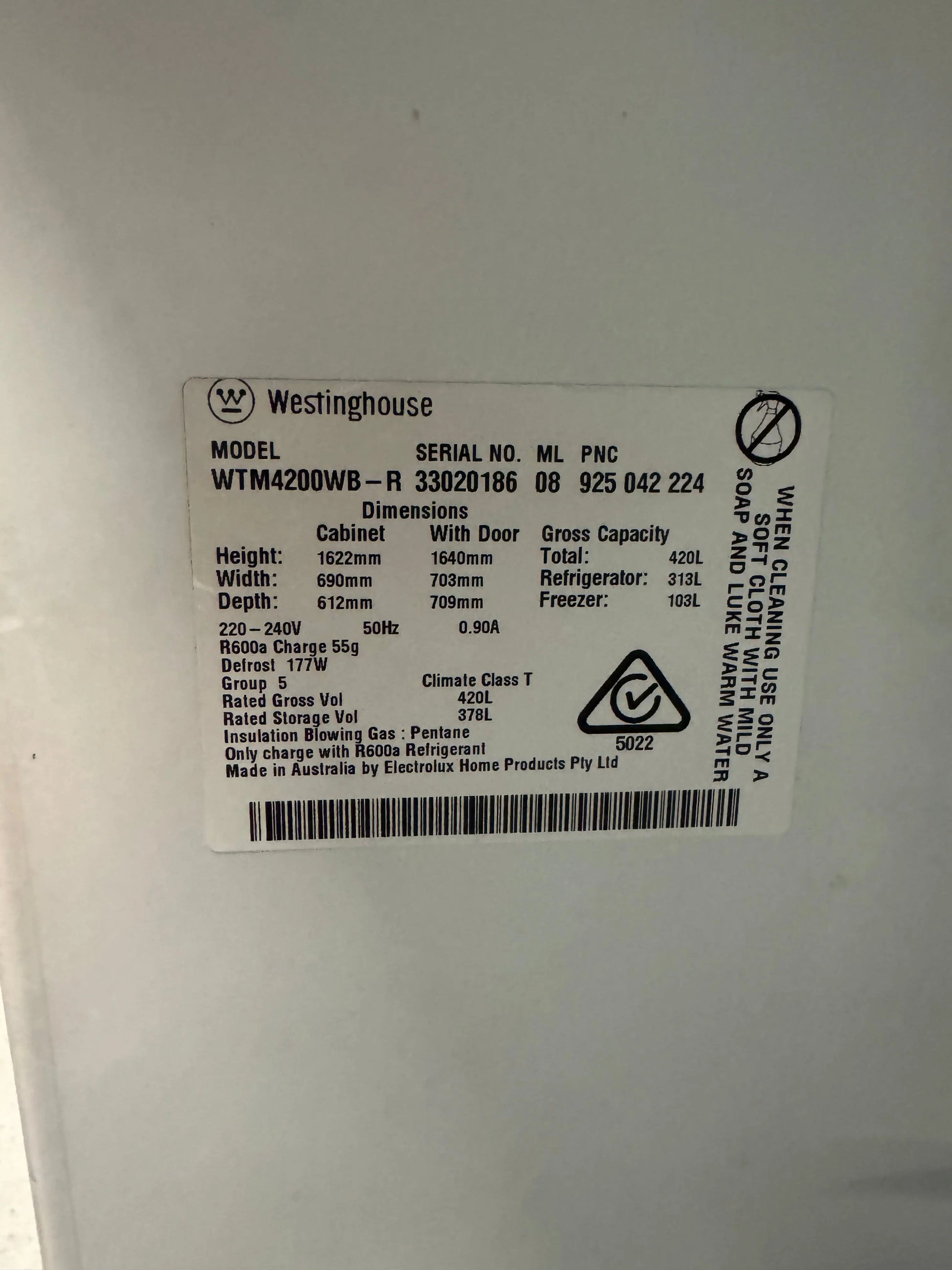 Refurbished Westinghouse fridge freezer 420 litres | SYDNEY