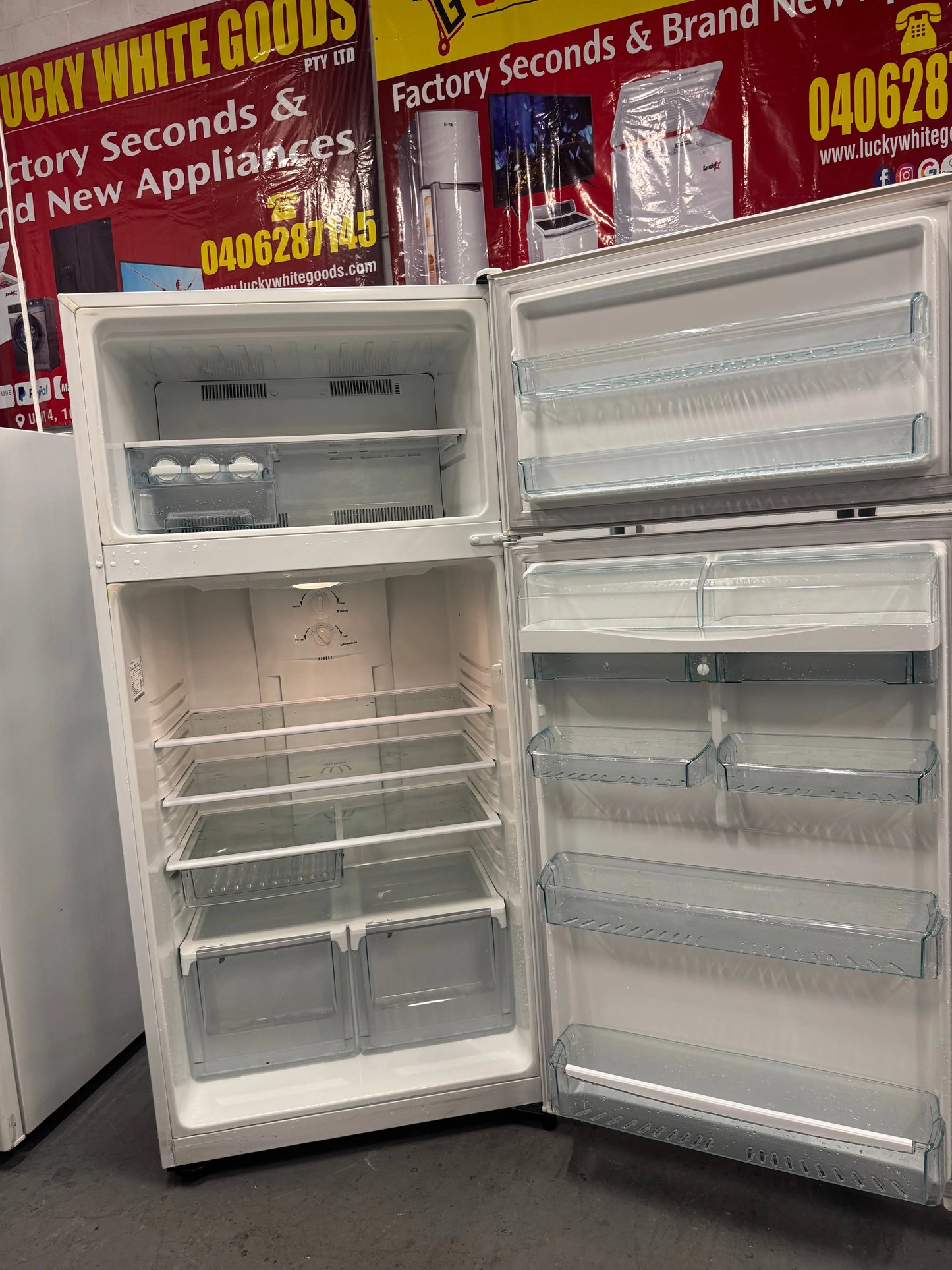 Refurbished Westinghouse fridge freezer 520 L | SYDNEY