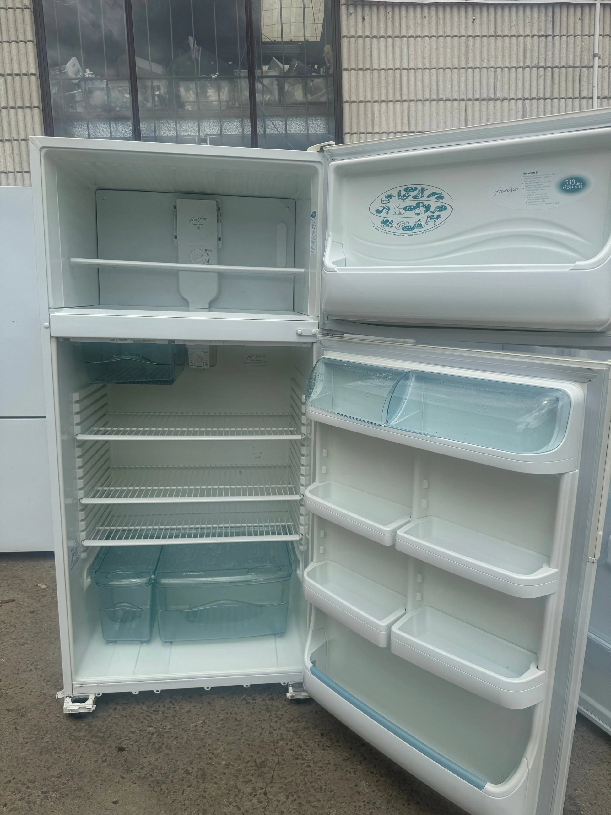 Refurbished Westinghouse fridge freezer 530 litres | SYDNEY