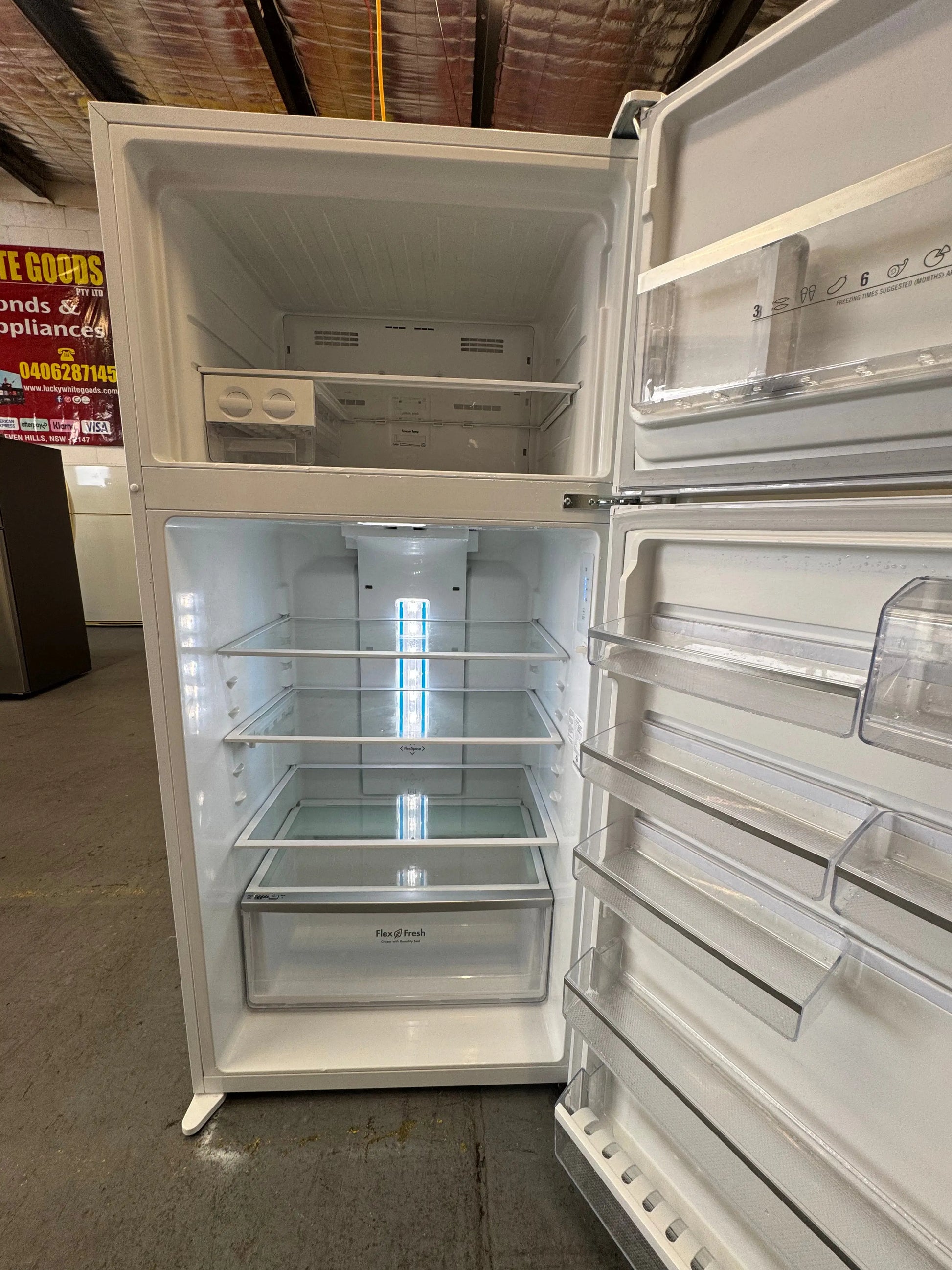 Refurbished Westinghouse fridge freezer 537 L | SYDNEY