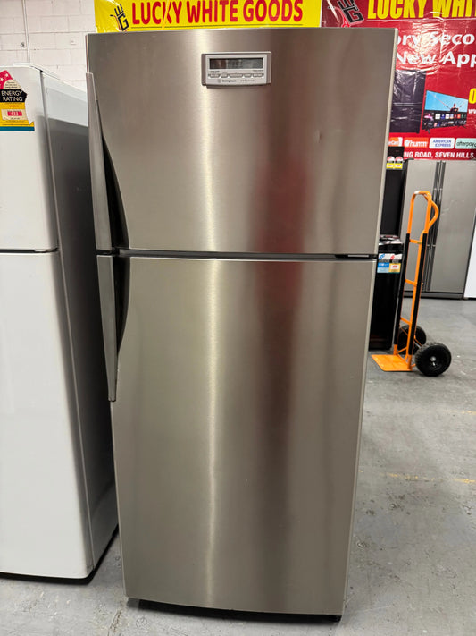 Refurbished Westinghouse fridge freezer for 420 L | SYDNEY