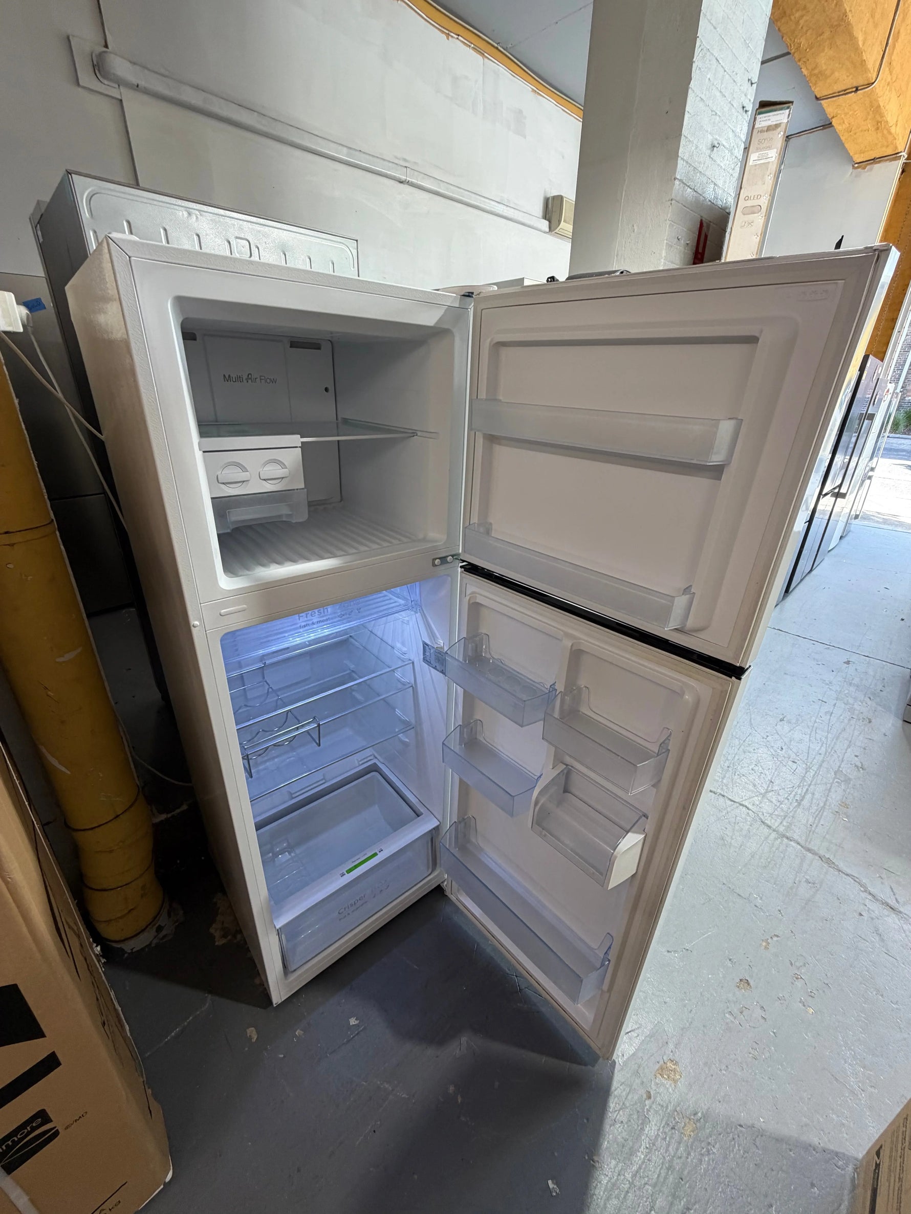 Refurbished chiq 348 ltr fridge freezer | ALEXANDRIA