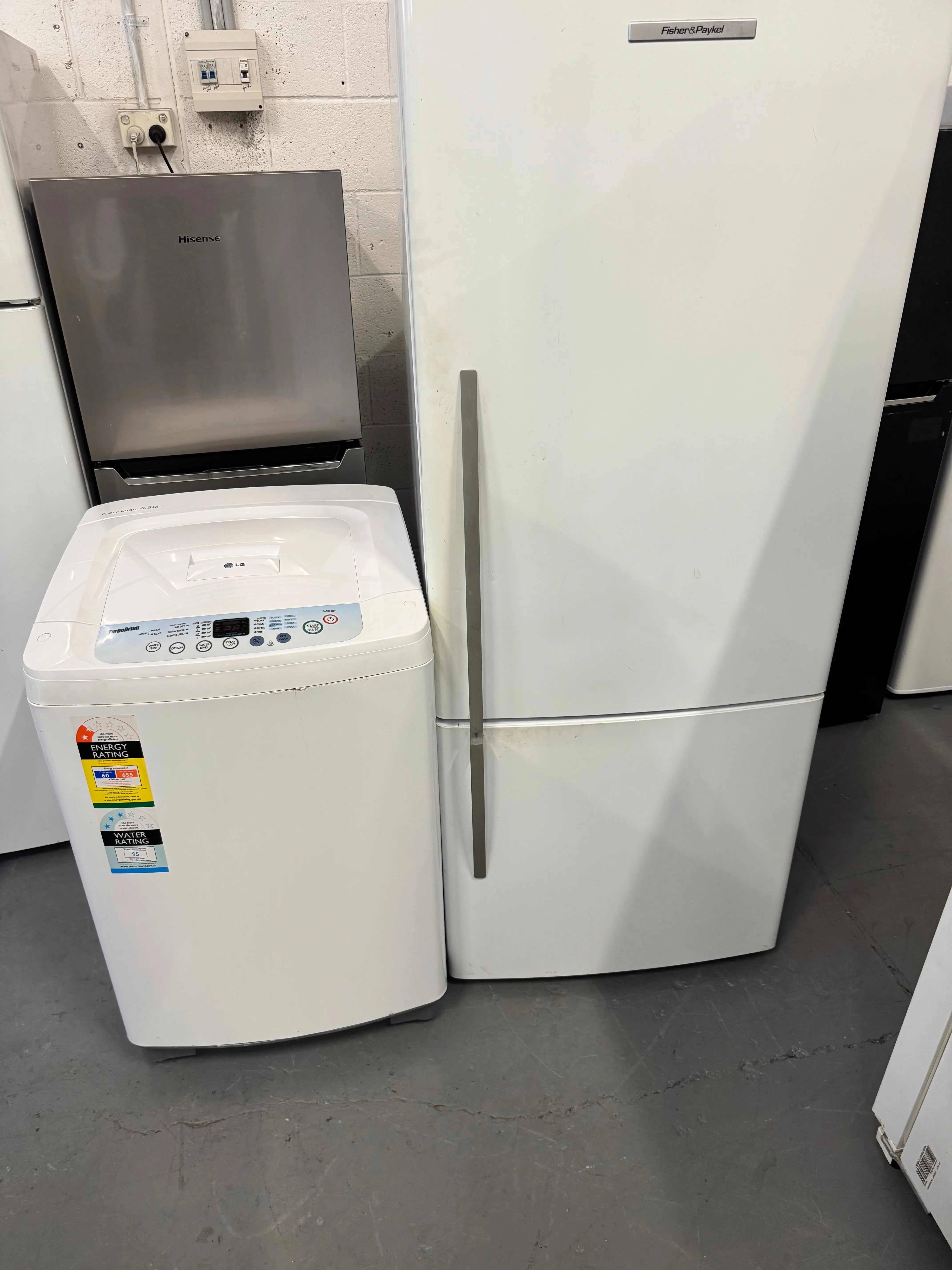 Refurbished combo Fisher & PAYKEL 440 ltr fridge freezer and Lg 6.5 kg top loader washer | SYDNEY