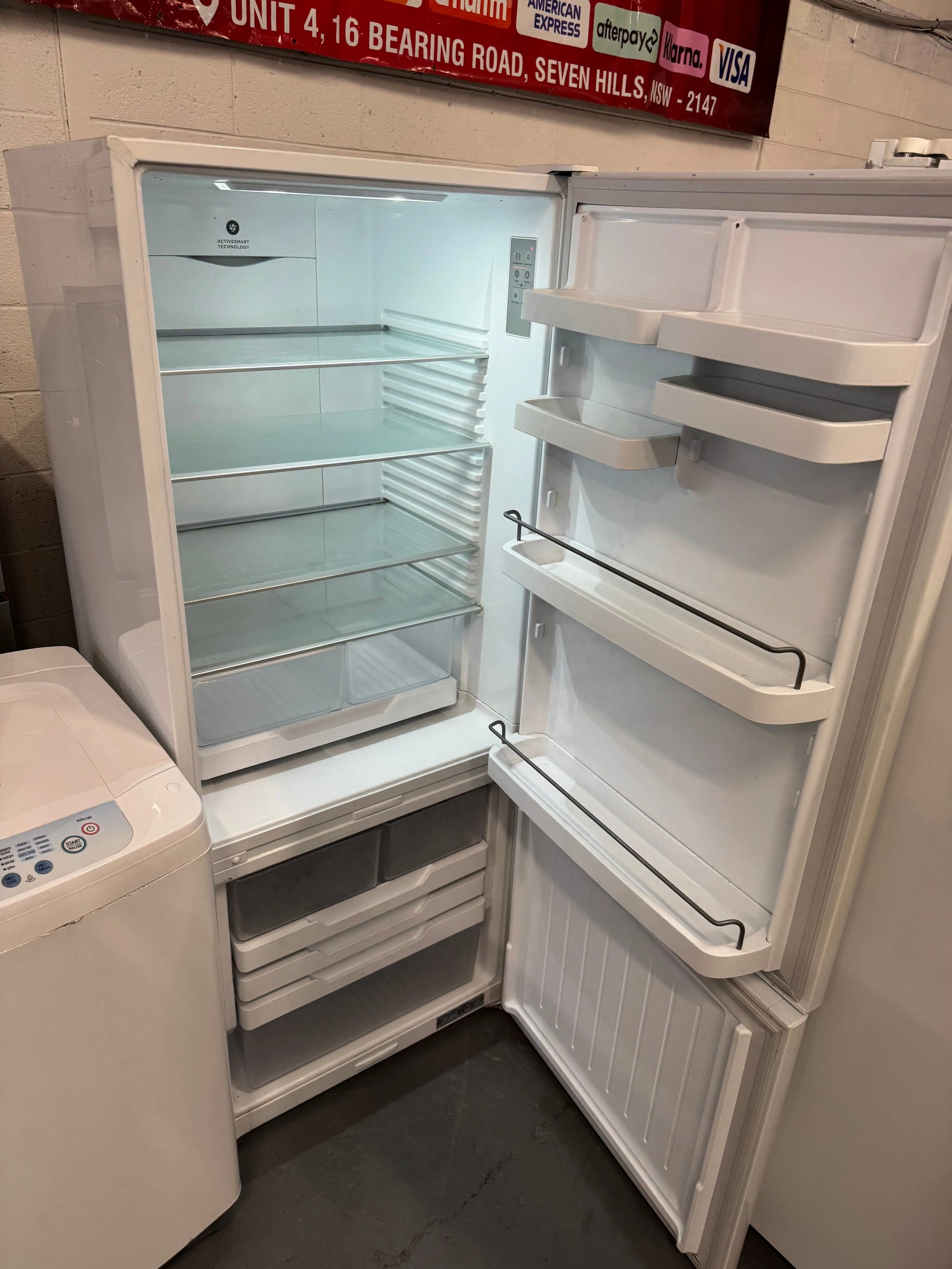 Refurbished combo Fisher & PAYKEL 440 ltr fridge freezer and Lg 6.5 kg top loader washer | SYDNEY