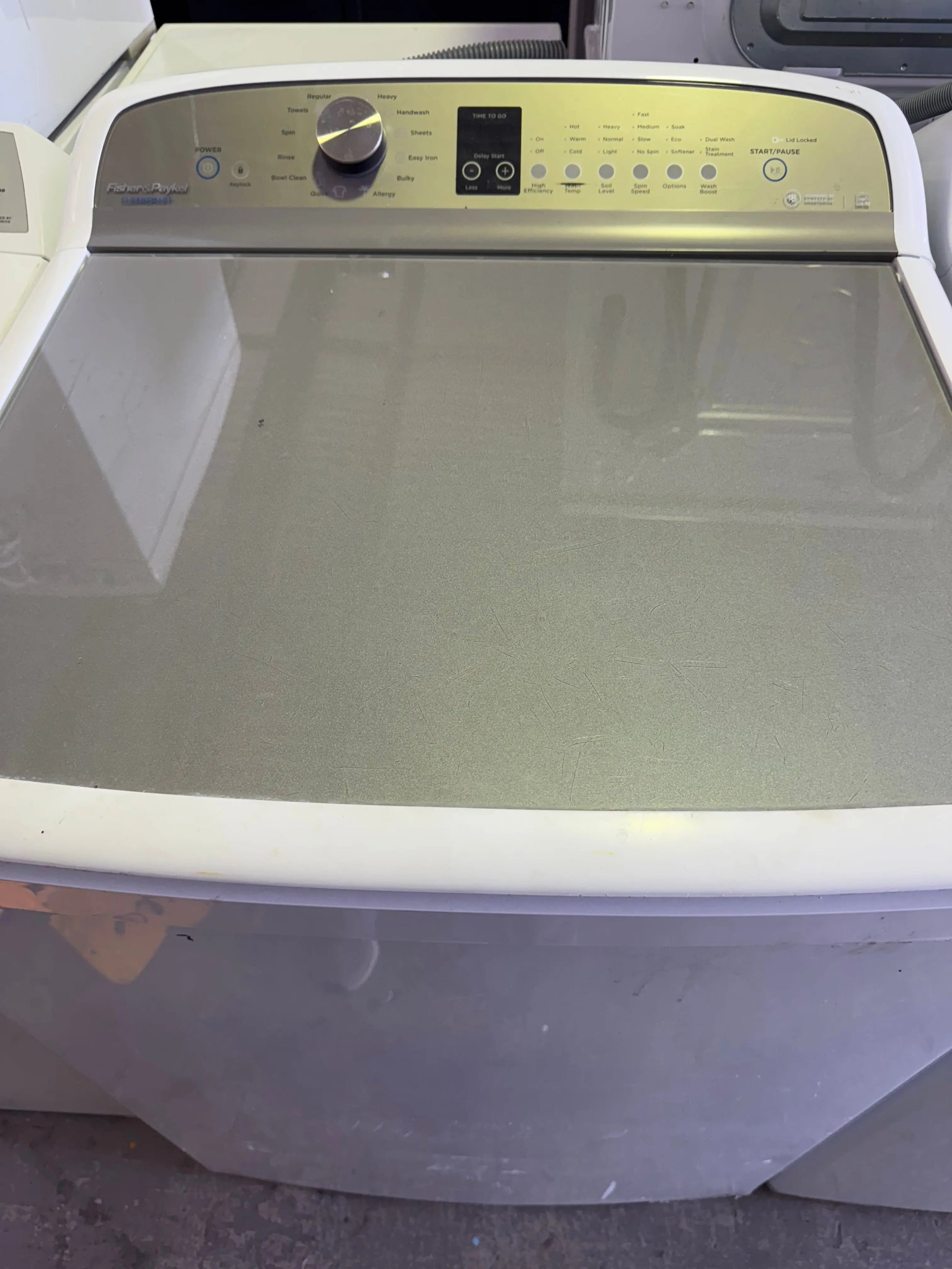 Refurbished fisher and Paykel 10 kg washing machine | PERTH