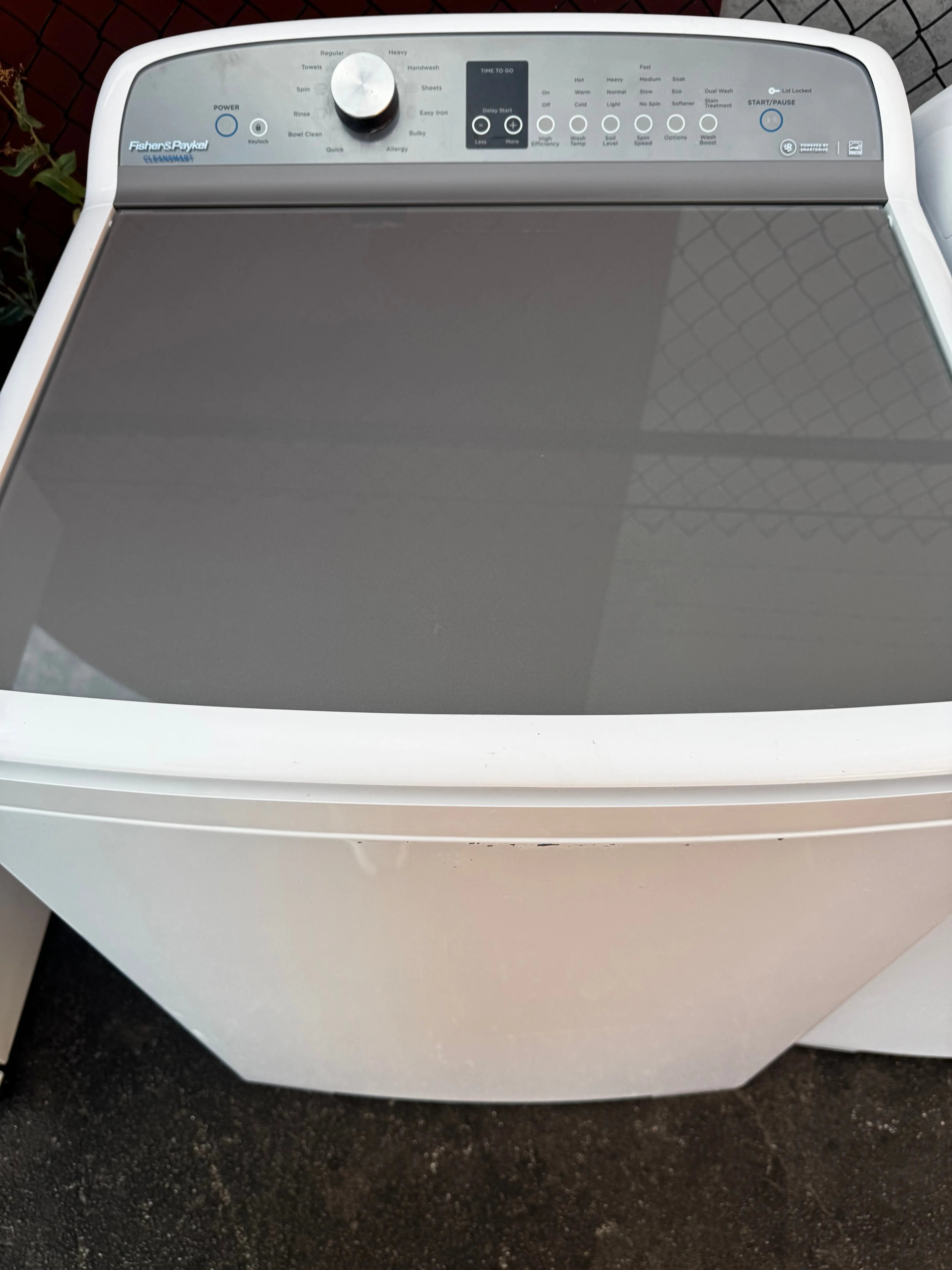 Refurbished fisher and Paykel 10kg washing machine | PERTH