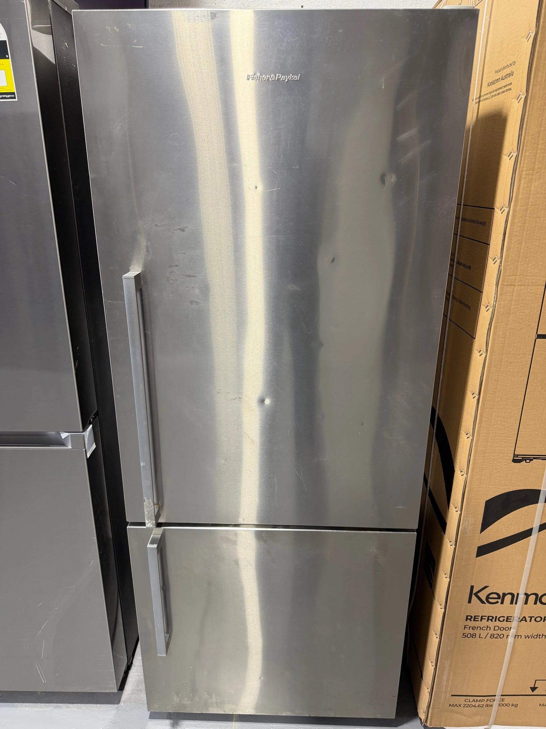 Refurbished fisher and Paykel 442 liters fridge freezer | ALEXANDRIA