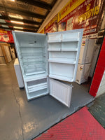 Refurbished fisher and Paykel 442 liters fridge freezer