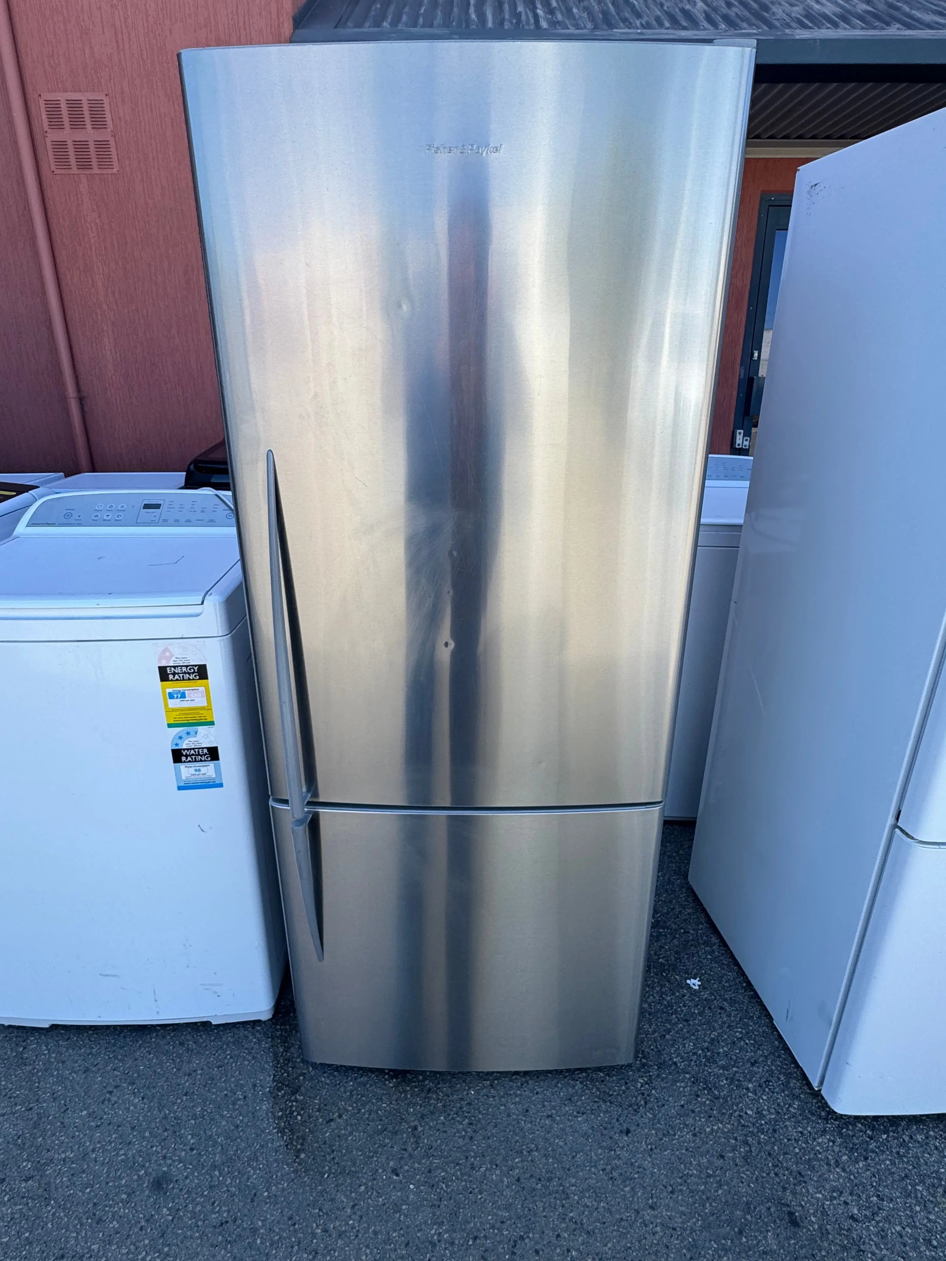 Refurbished fisher and Paykel 442 litres fridge freezer | PERTH