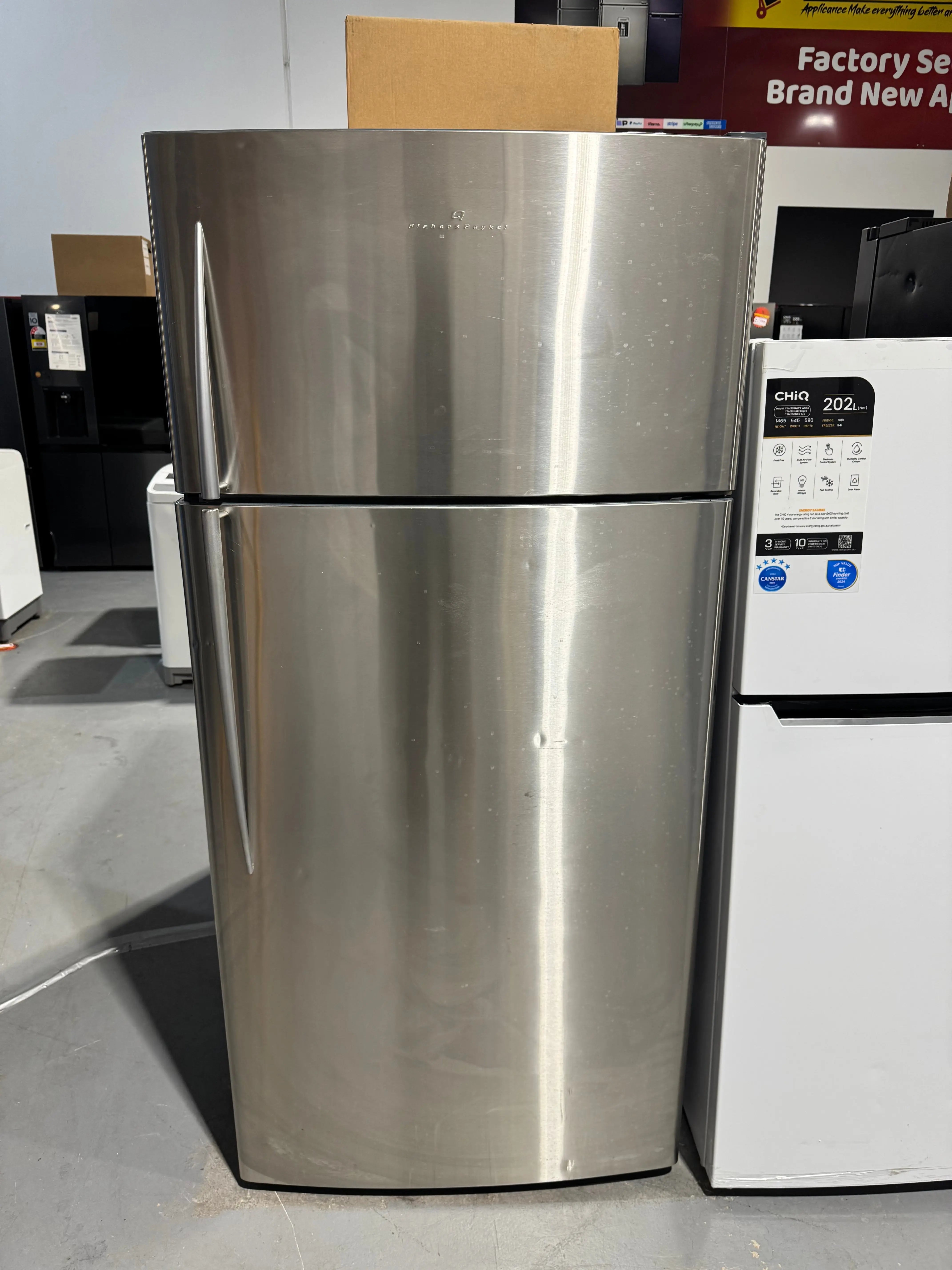 Refurbished fisher and Paykel 517 litres fridge freezer | PERTH