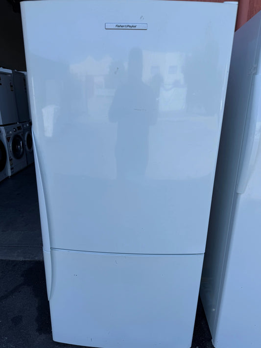 Refurbished fisher and Paykel 519 litres fridge freezer | PERTH