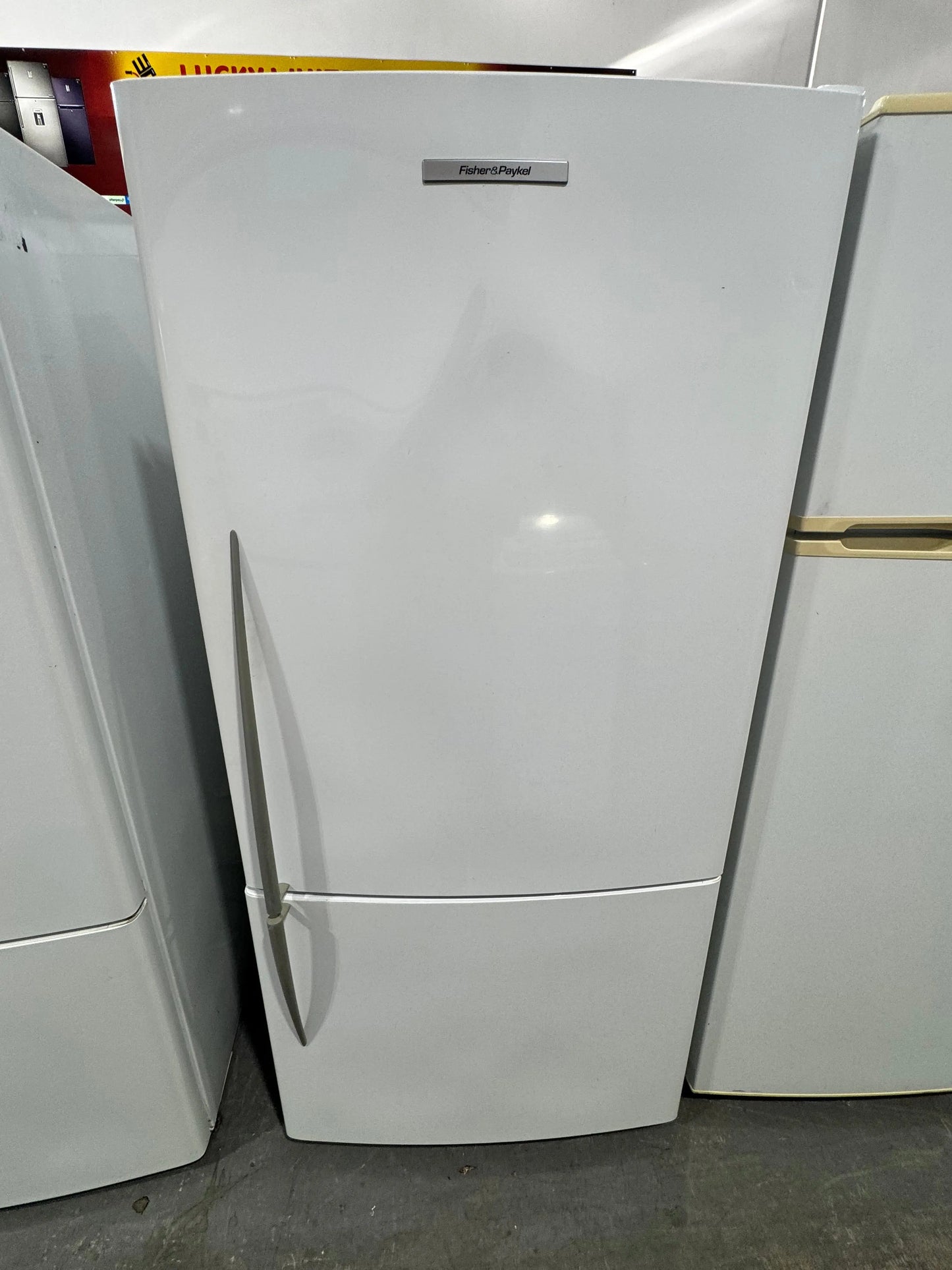 Refurbished fisher and Paykel 519 litres fridge freezer | PERTH