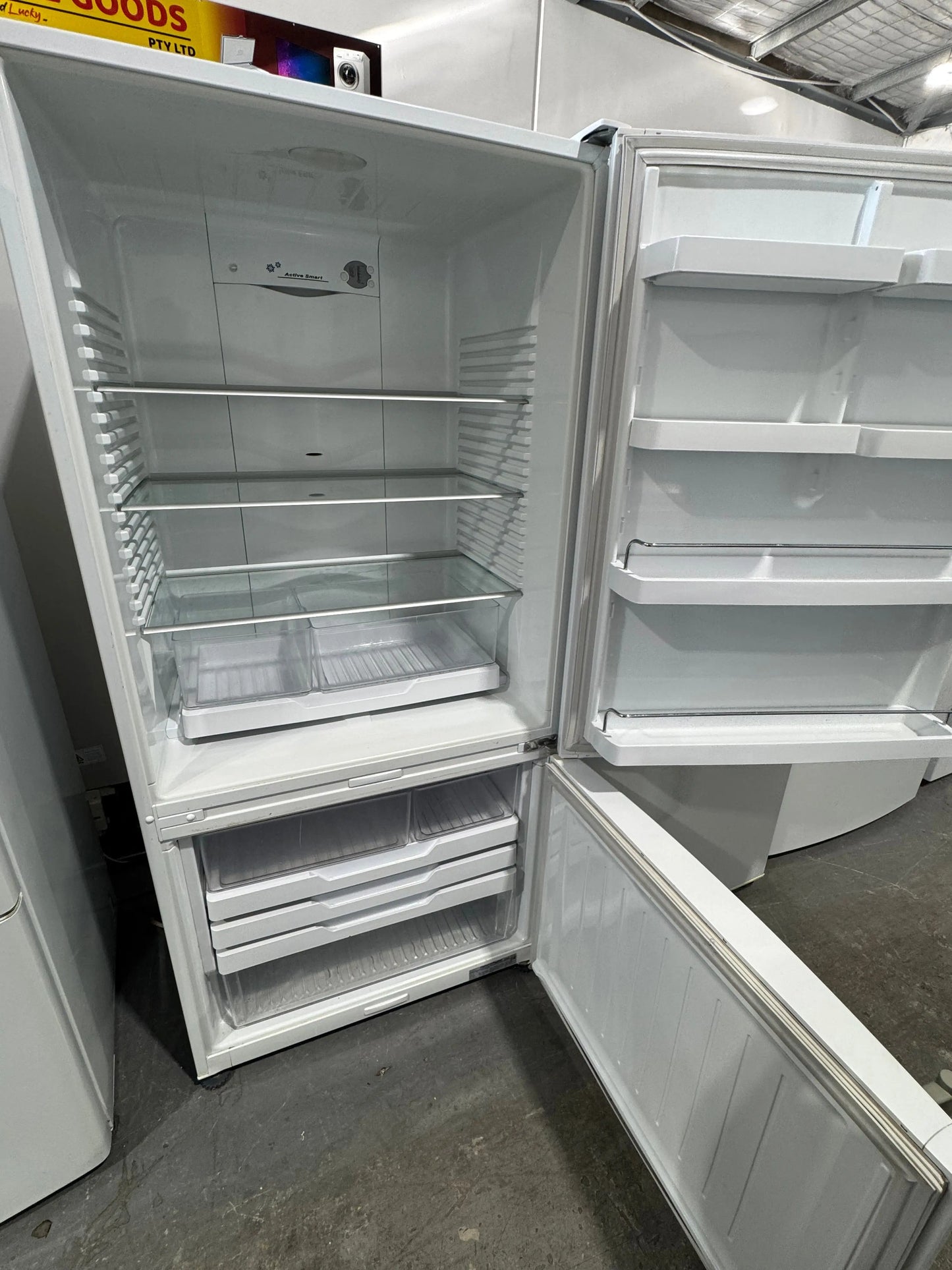 Refurbished fisher and Paykel 519 litres fridge freezer | PERTH