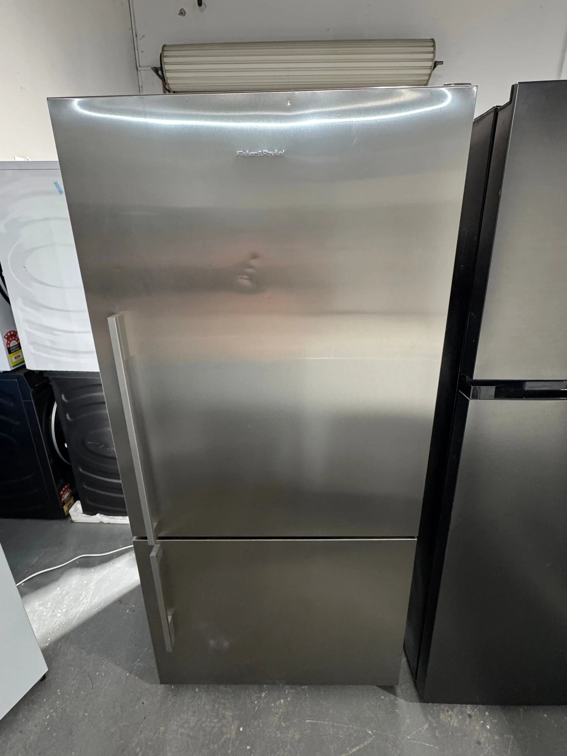 Refurbished fisher and Paykel 519 litres fridge freezer | PERTH