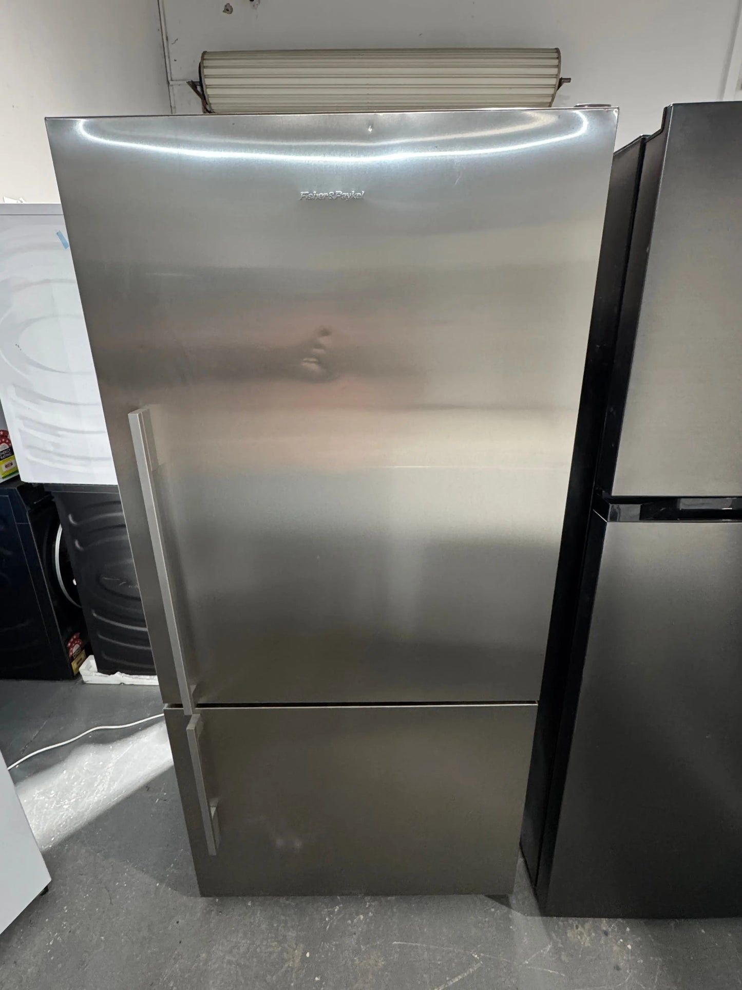 Refurbished fisher and Paykel 519 litres fridge freezer | PERTH