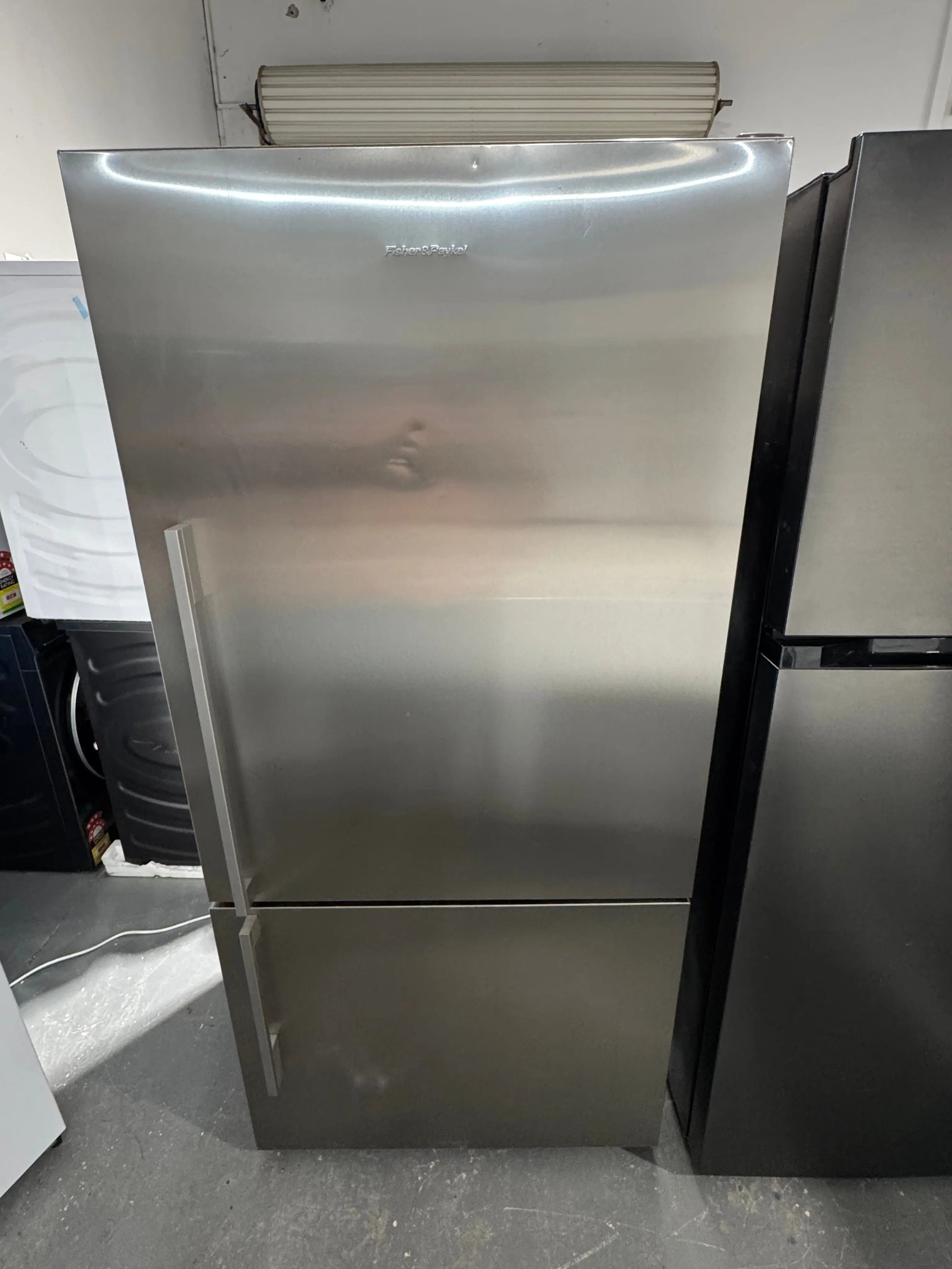 Refurbished fisher and Paykel 519 litres fridge freezer | PERTH
