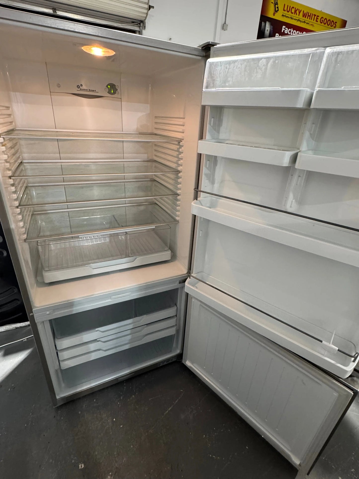 Refurbished fisher and Paykel 519 litres fridge freezer | PERTH
