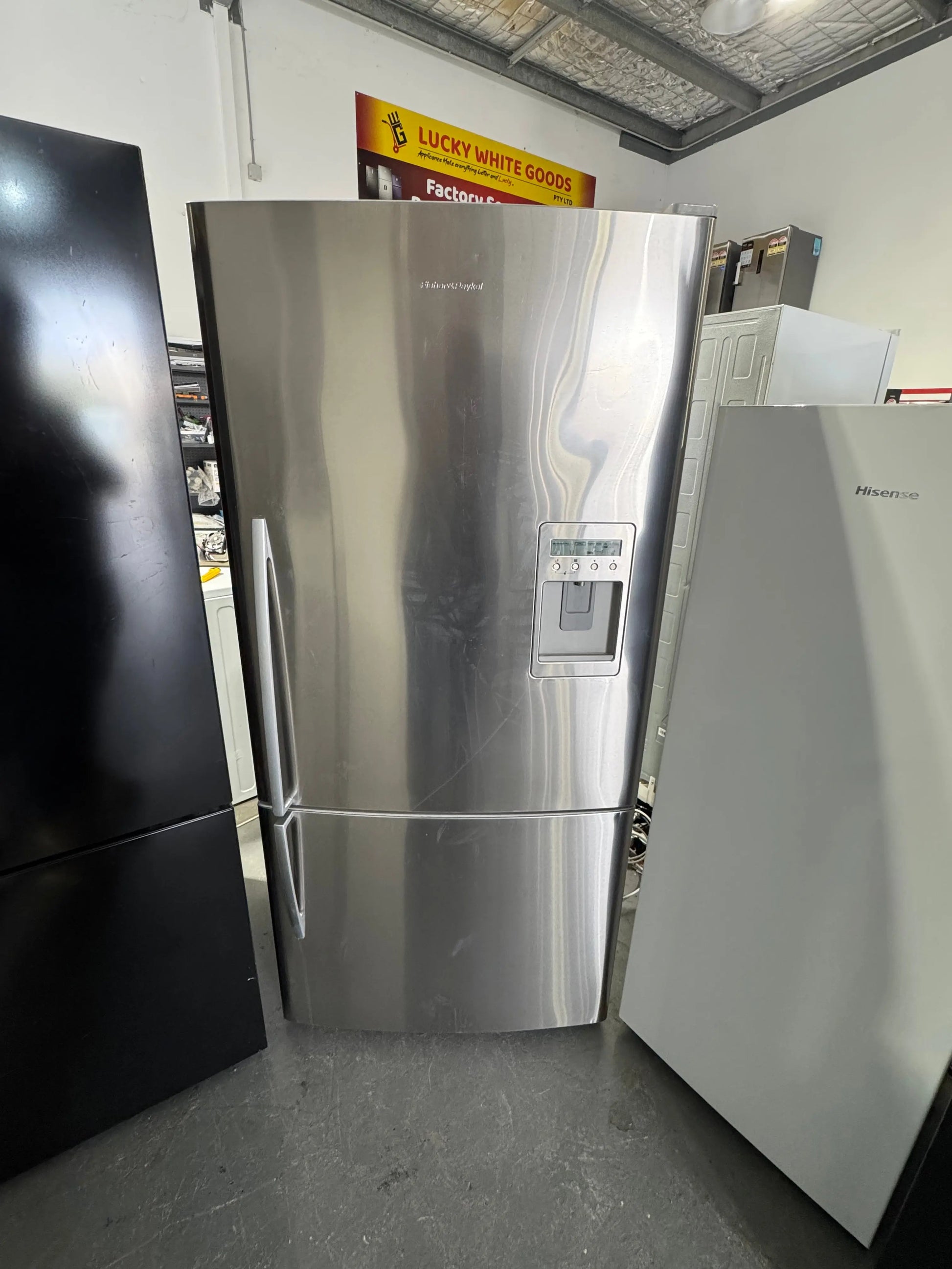 Refurbished fisher and Paykel 519 litres fridge freezer | PERTH