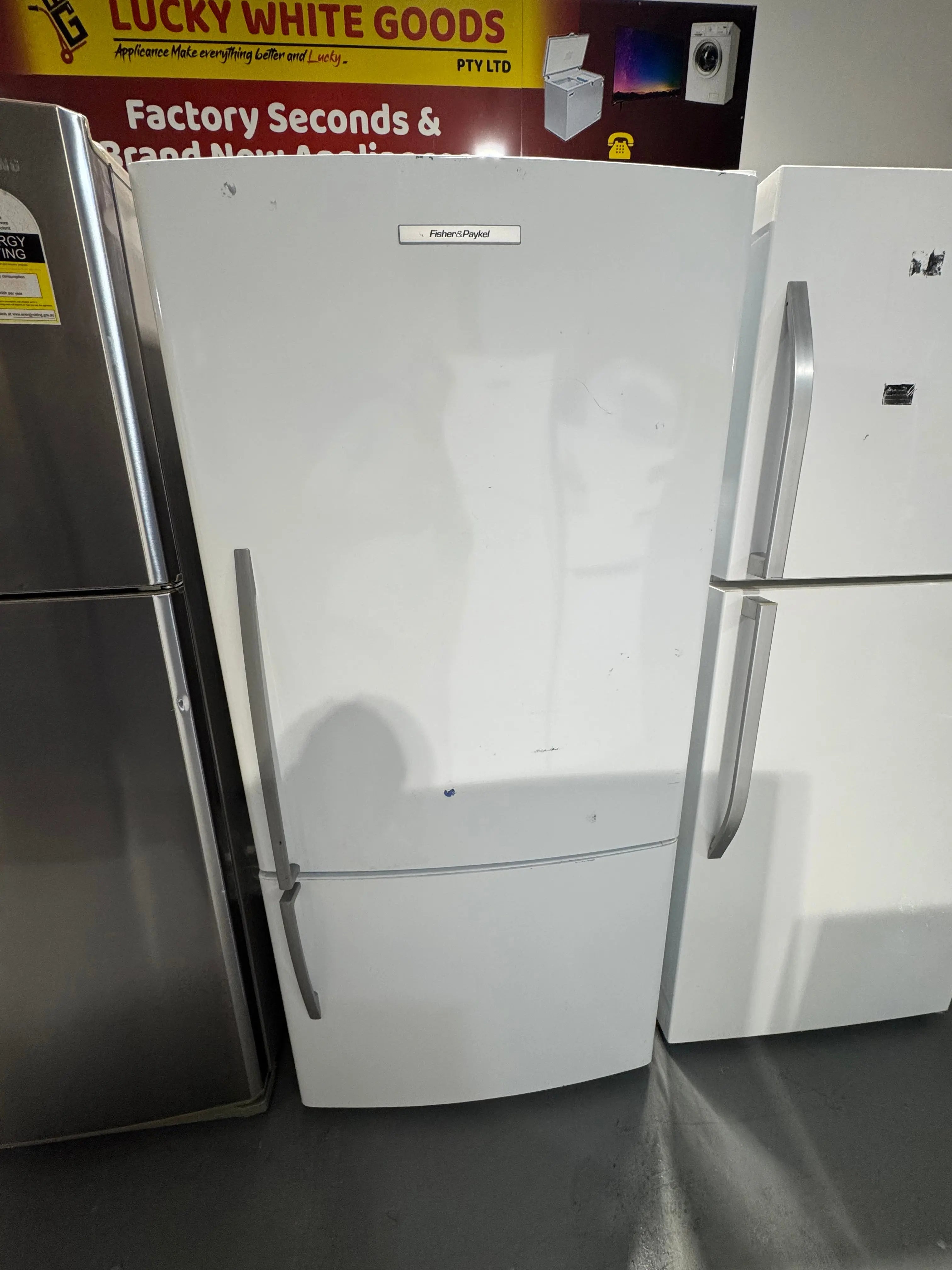 Refurbished fisher and Paykel 519 litres fridge freezer | PERTH
