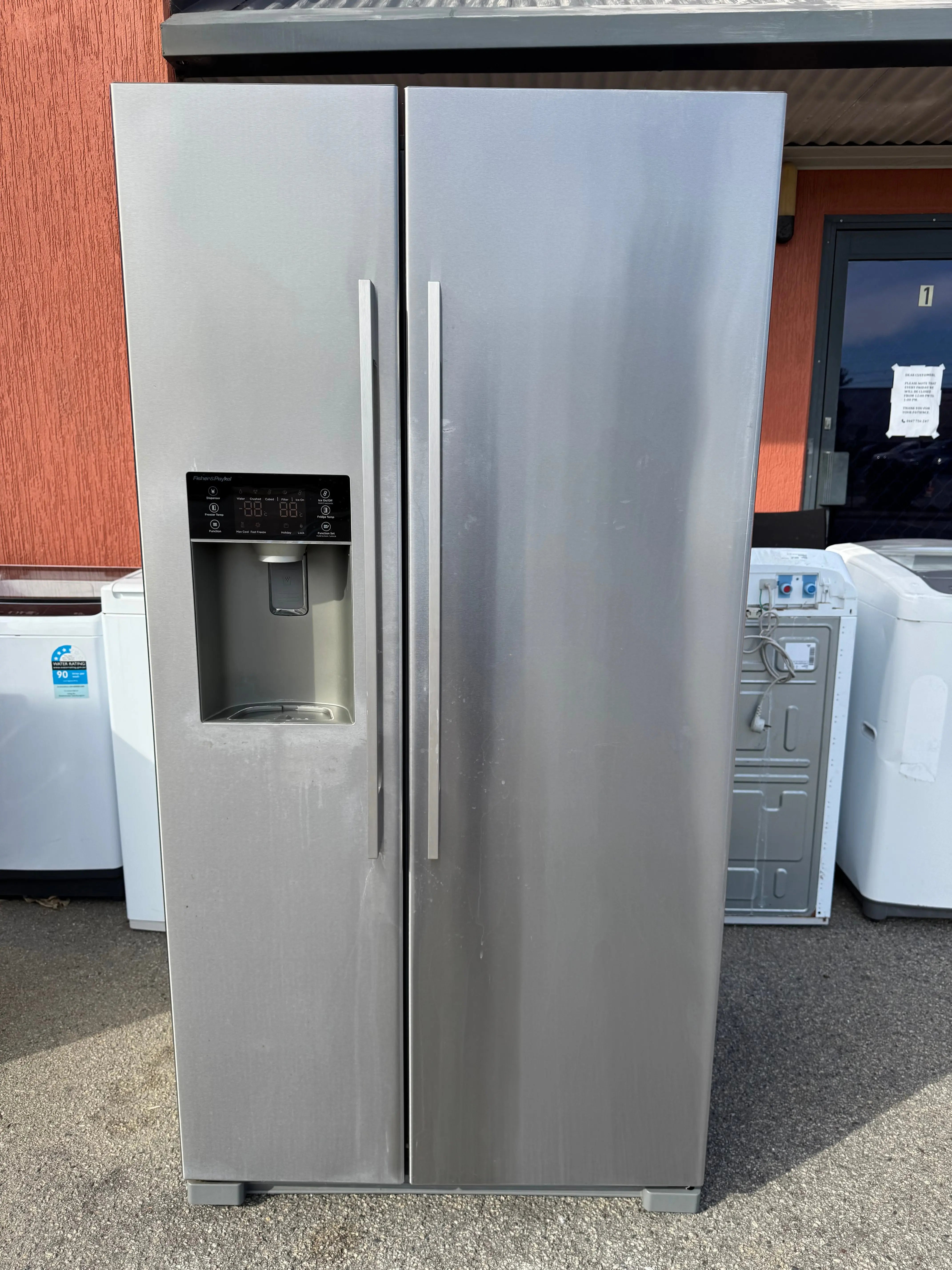 Refurbished fisher and Paykel 610 litres fridge freezer | PERTH
